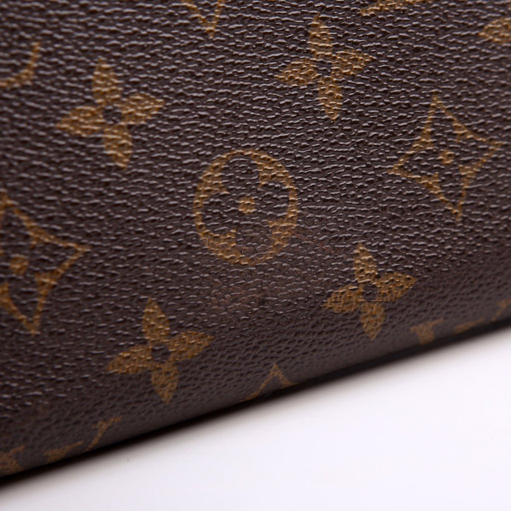 Zippy Wallet Monogram