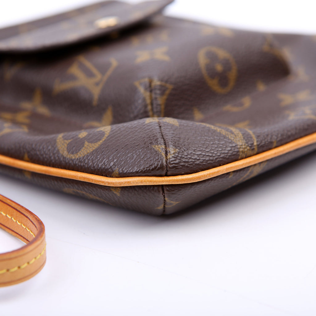Partition Wristlet Clutch Monogram