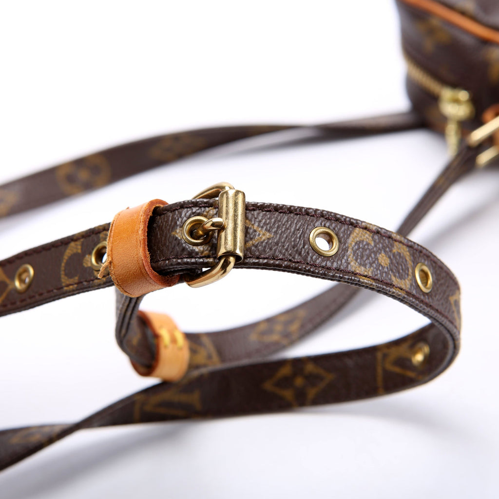 Amazone Monogram
