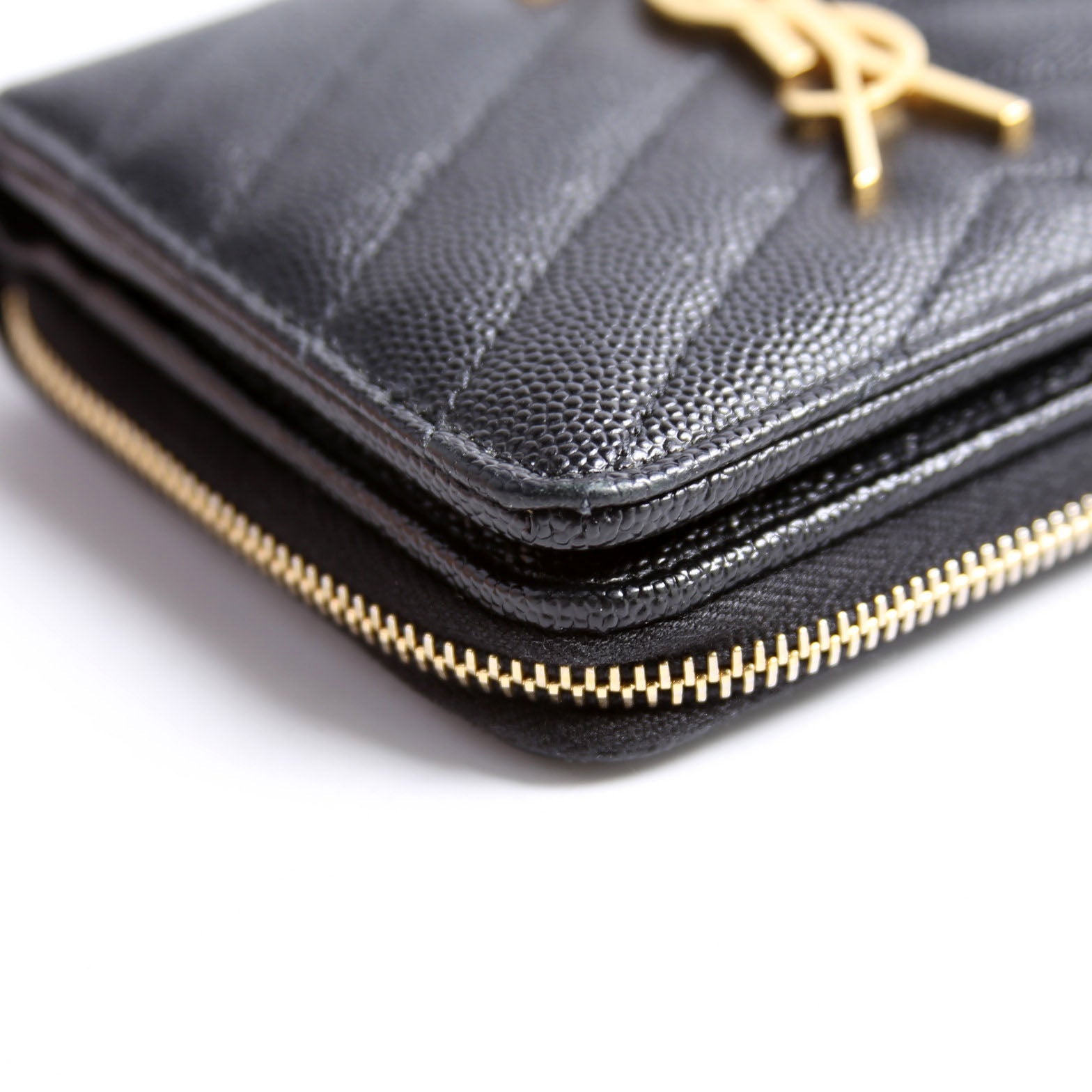 403723 Cassandre Grain De Poudre Compact Zip Around Wallet Black