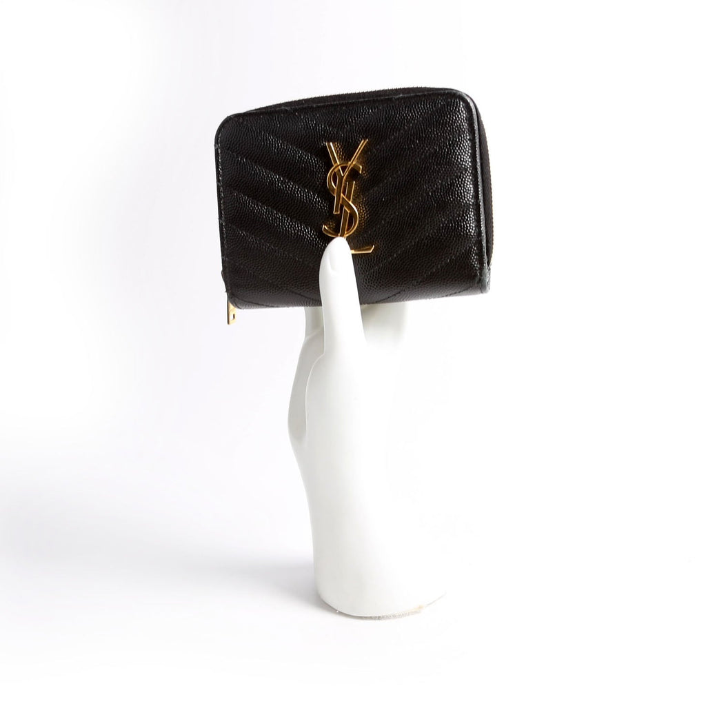 403723 Cassandre Grain De Poudre Compact Zip Around Wallet Black