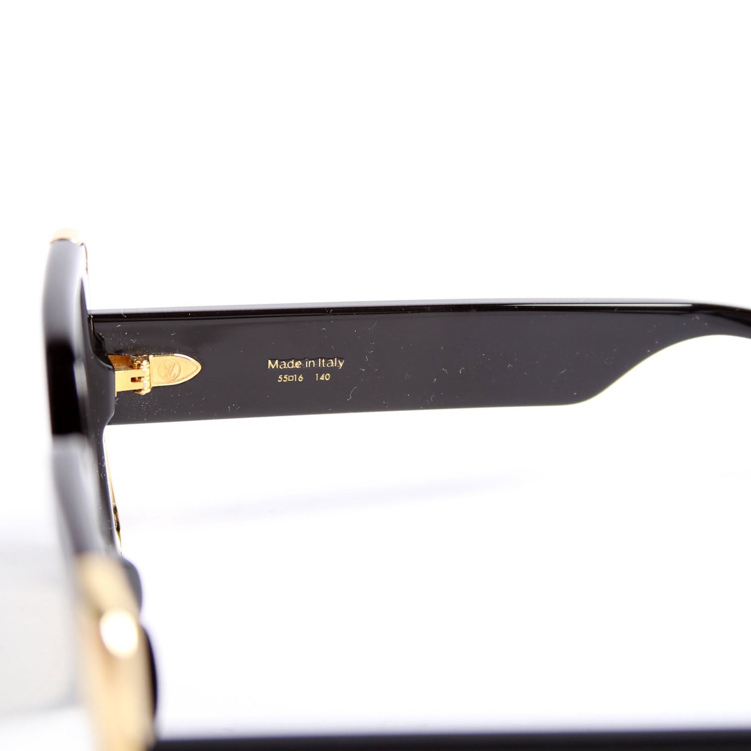 Z1664W Moon Square Sunglasses Black