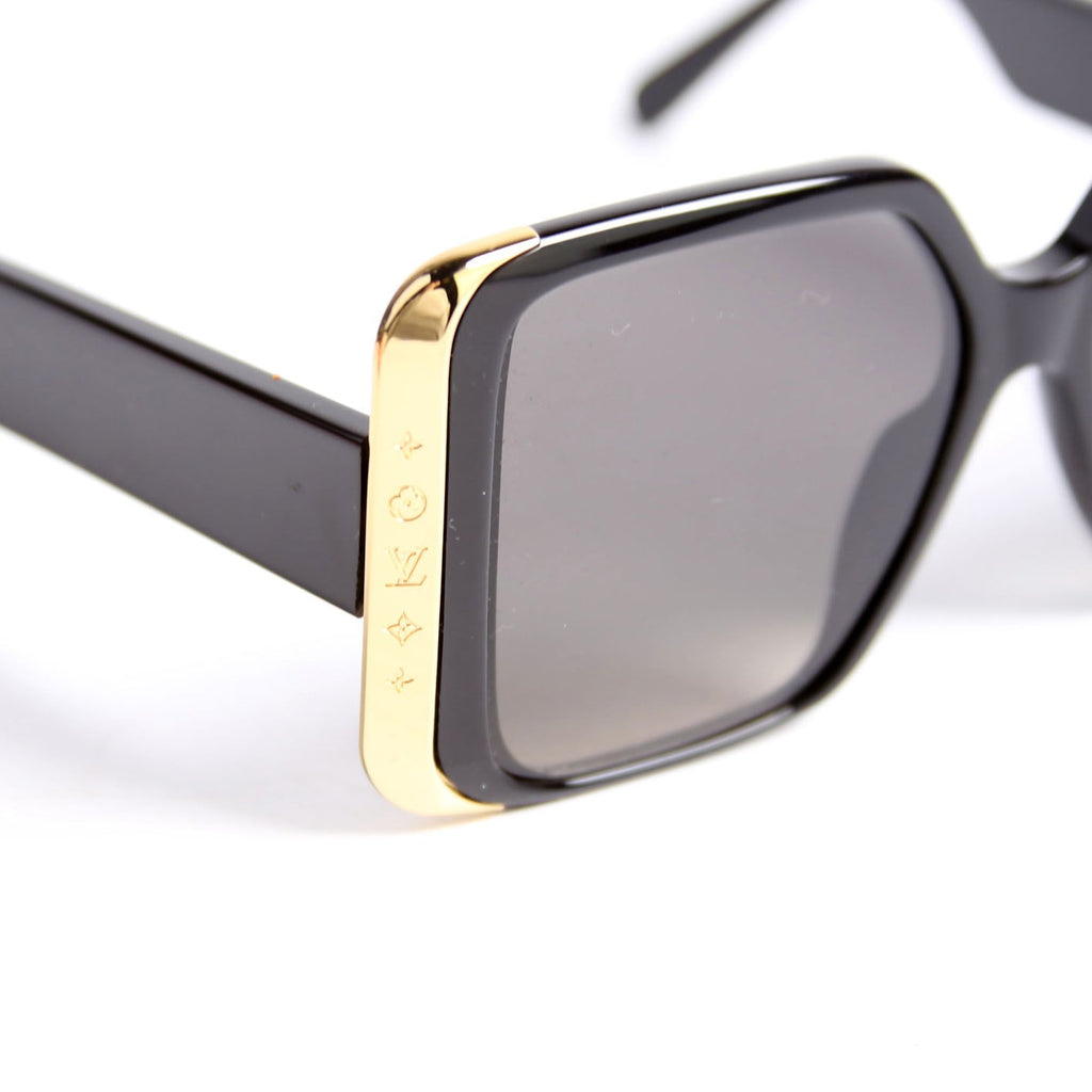 Z1664W Moon Square Sunglasses Black