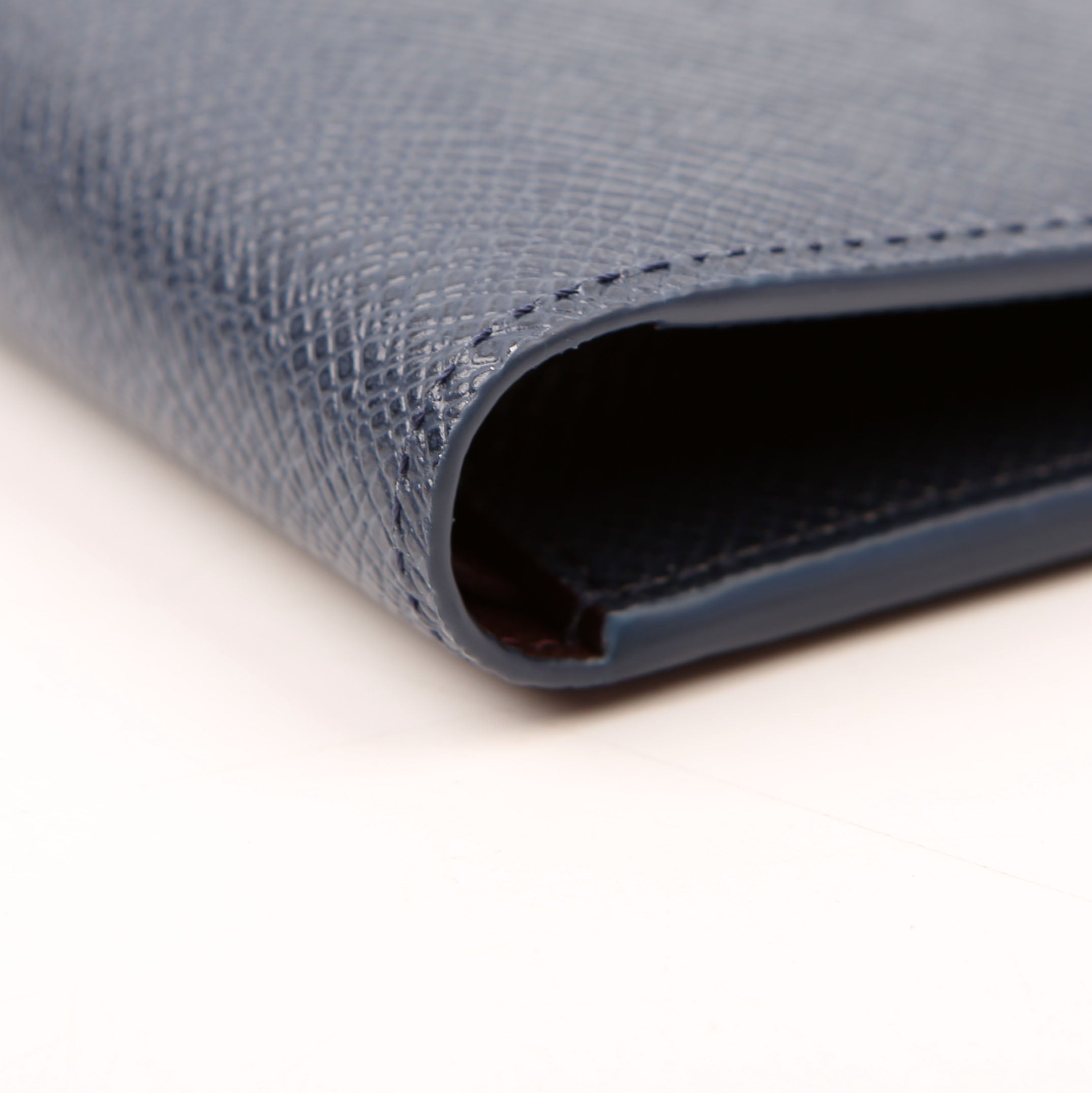 Multiple Wallet Taiga Leather Blue