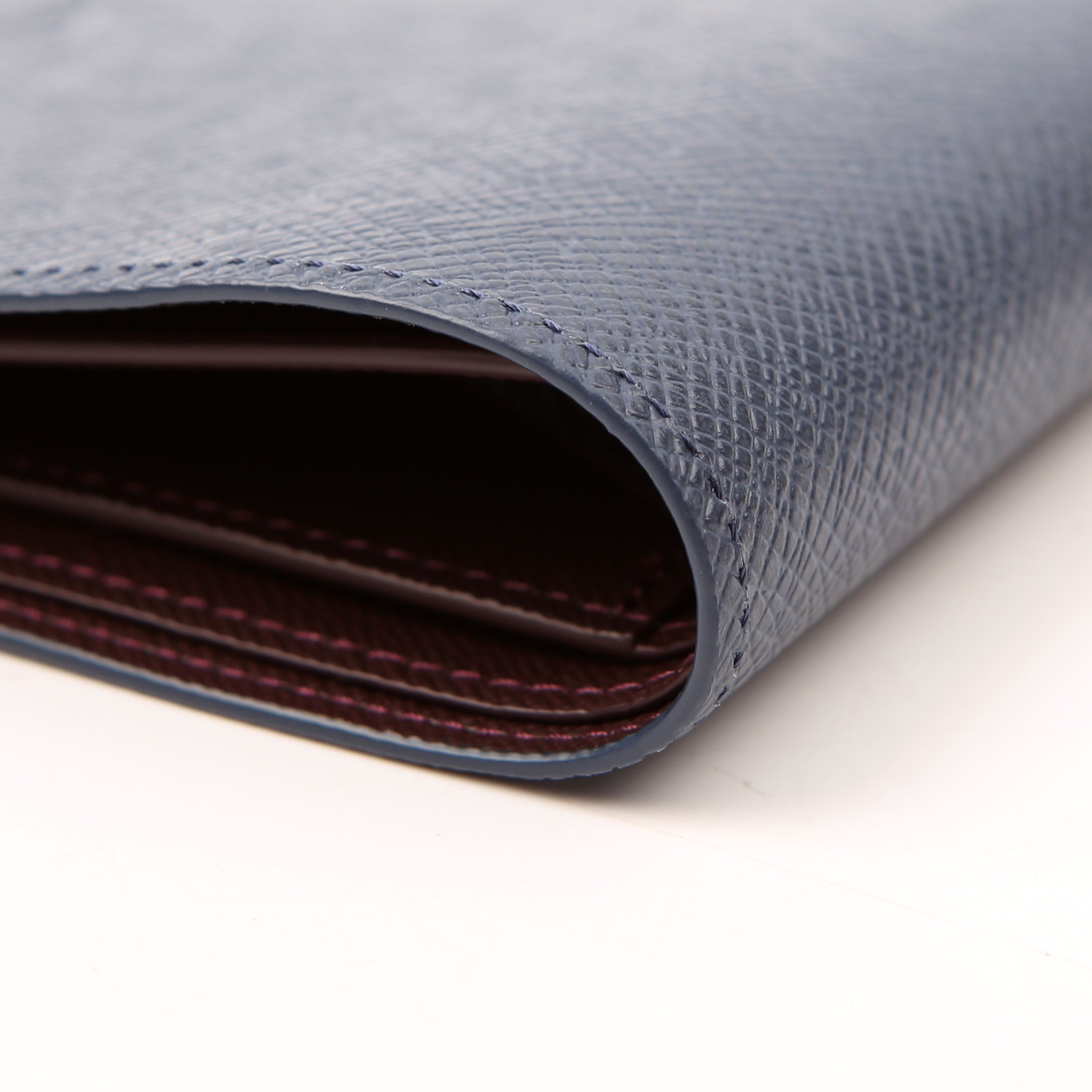 Multiple Wallet Taiga Leather Blue