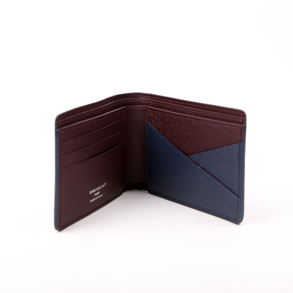 Multiple Wallet Taiga Leather Blue