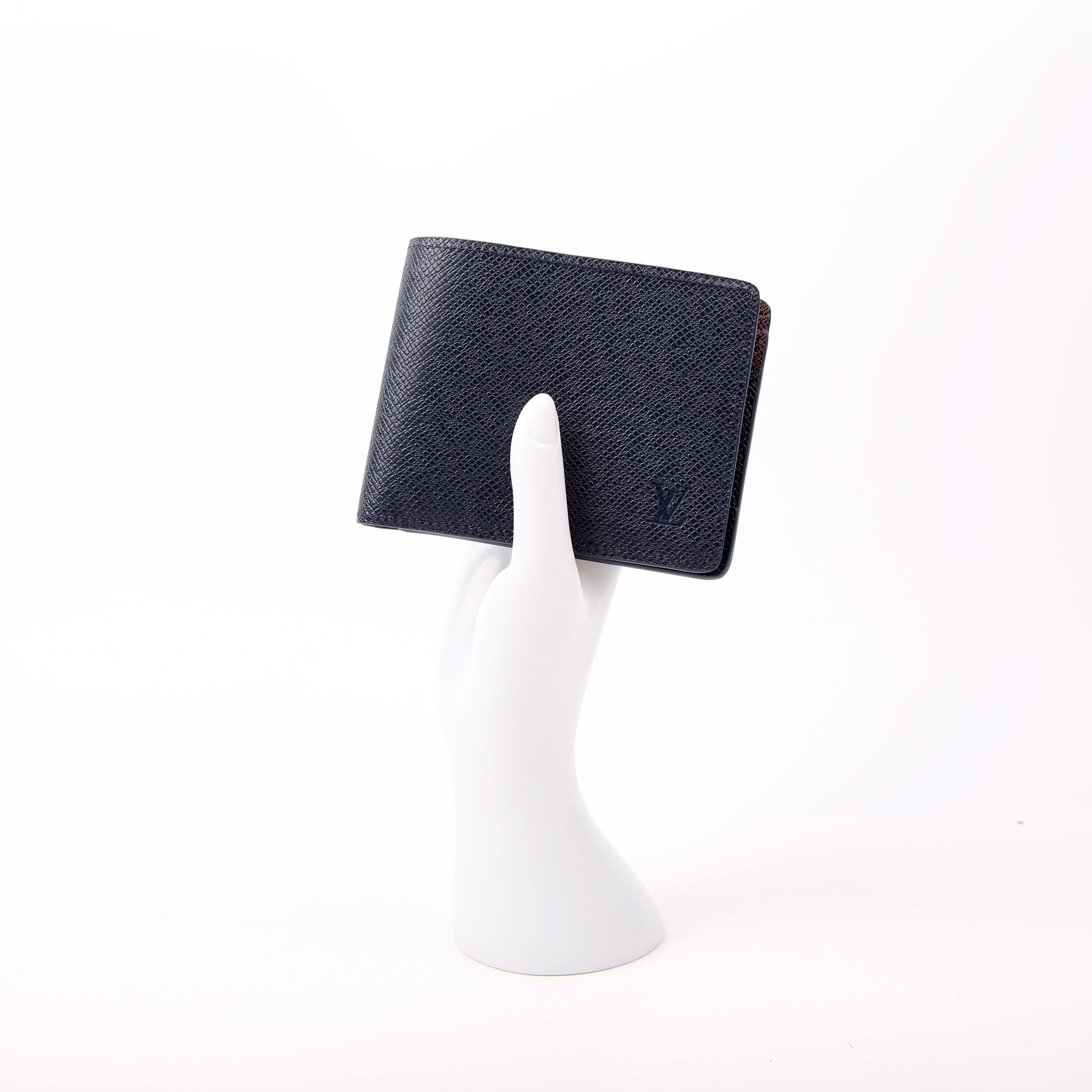 Multiple Wallet Taiga Leather Blue