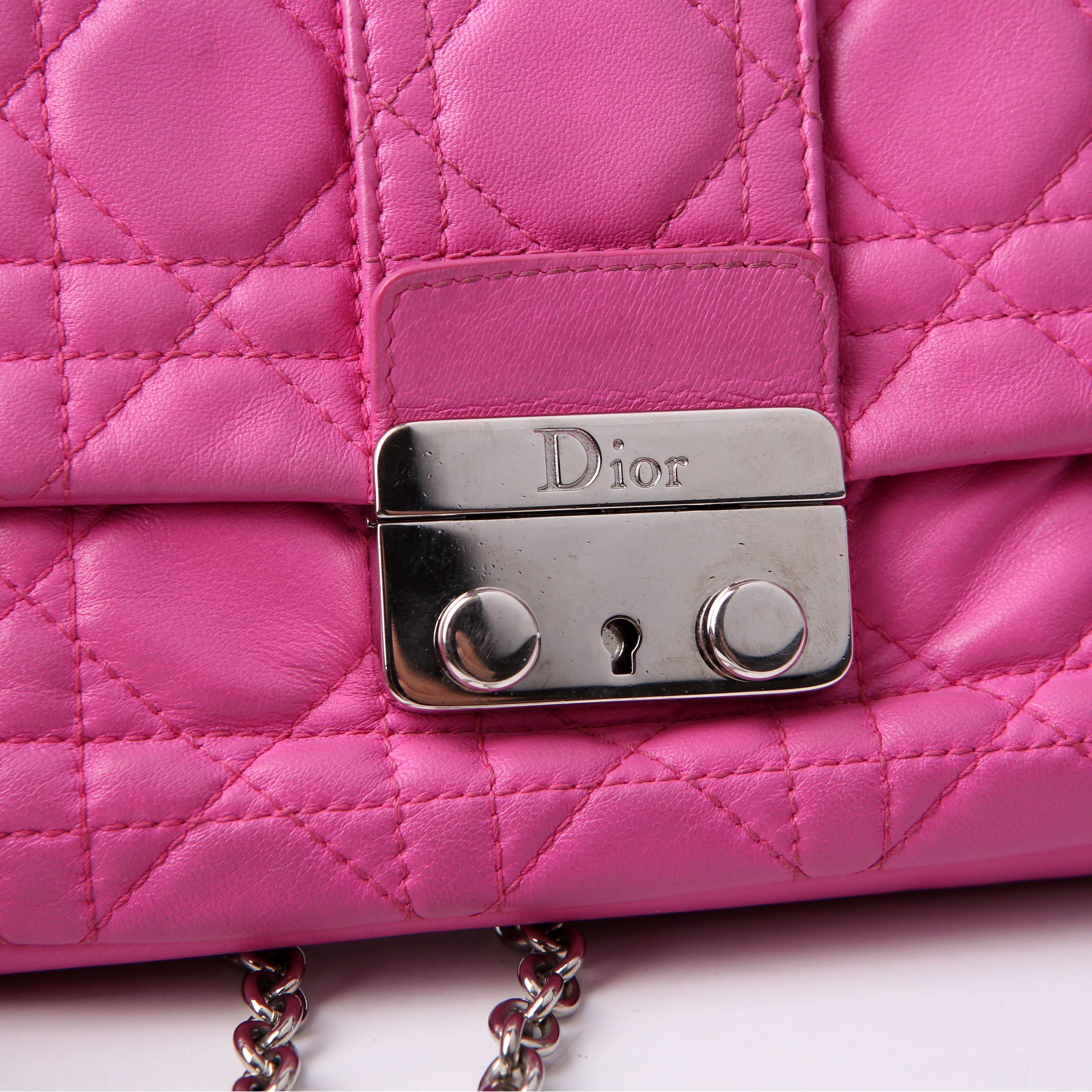 New Lock Pouch Cannage Lambskin Pink