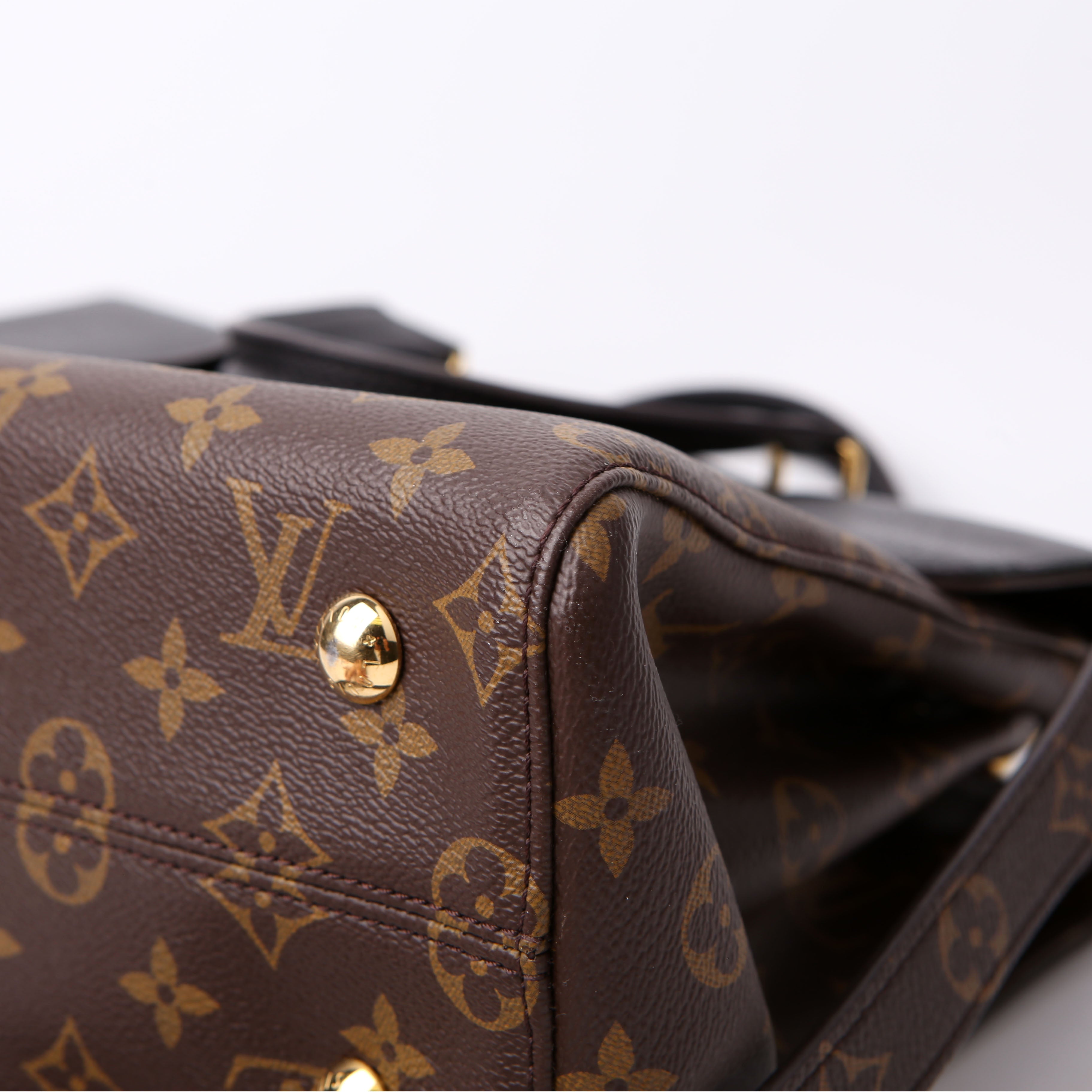 Venus Satchel Monogram