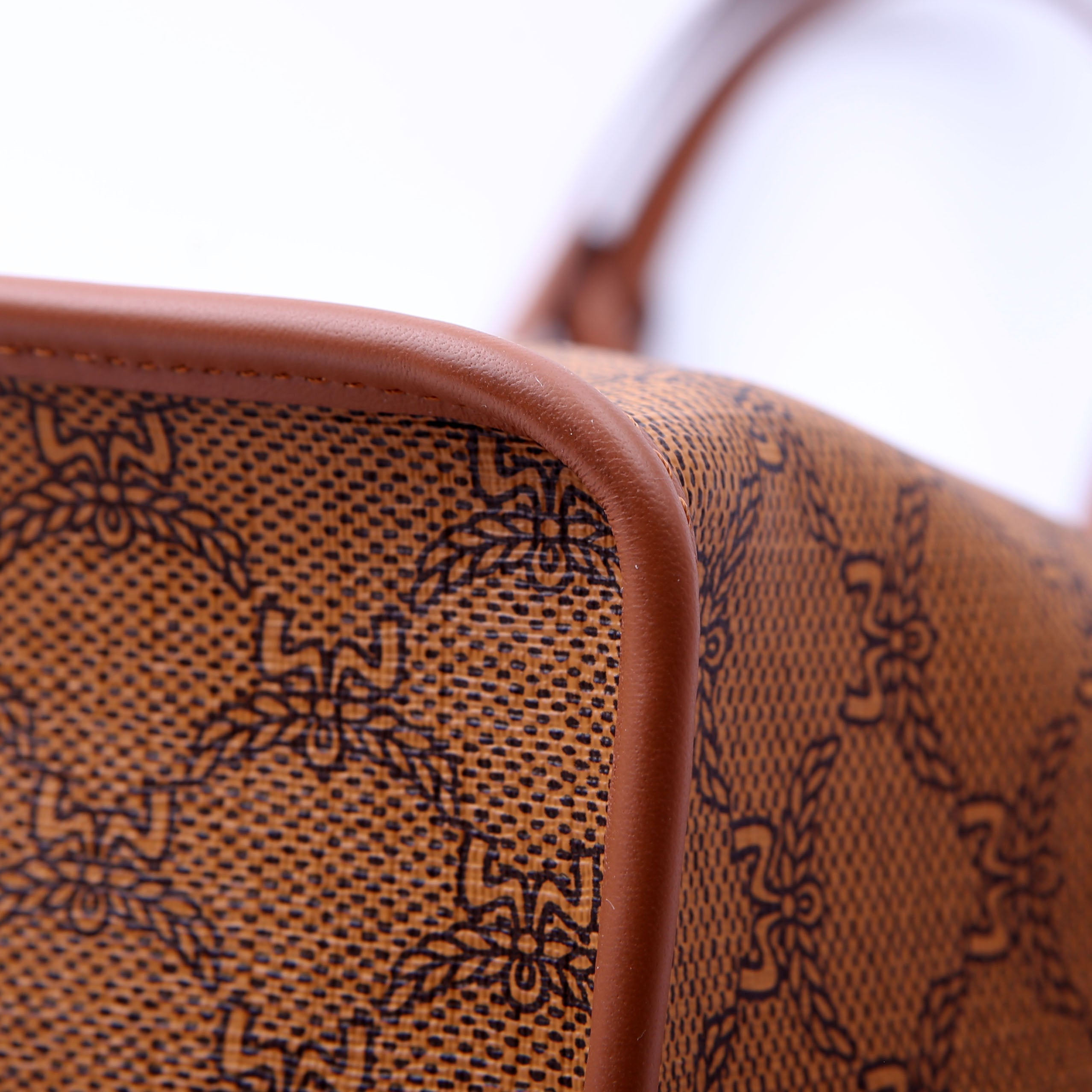Lauretos Himmel Shopper Tote Medium Brown