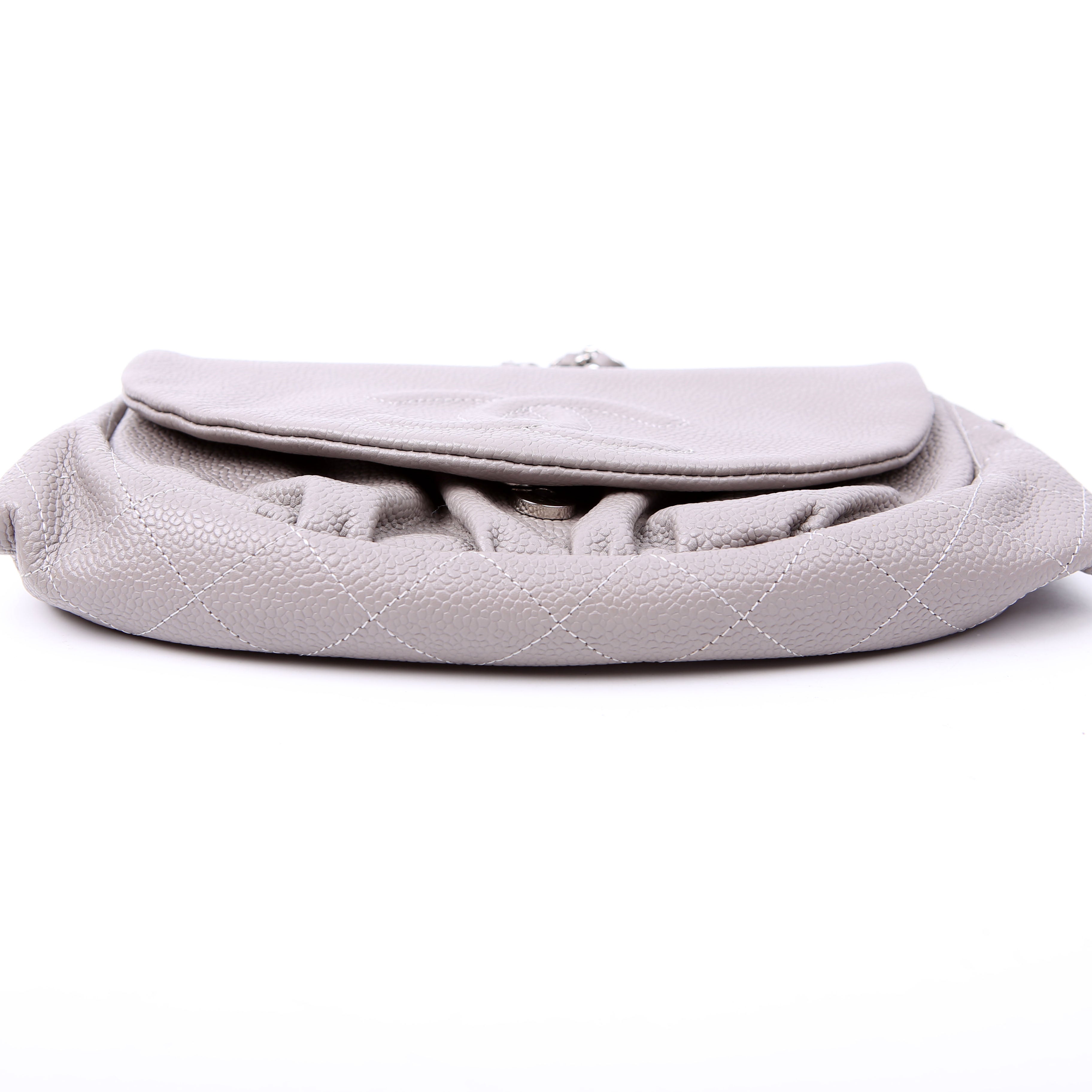 Wallet On Chain Half Moon Caviar Grey