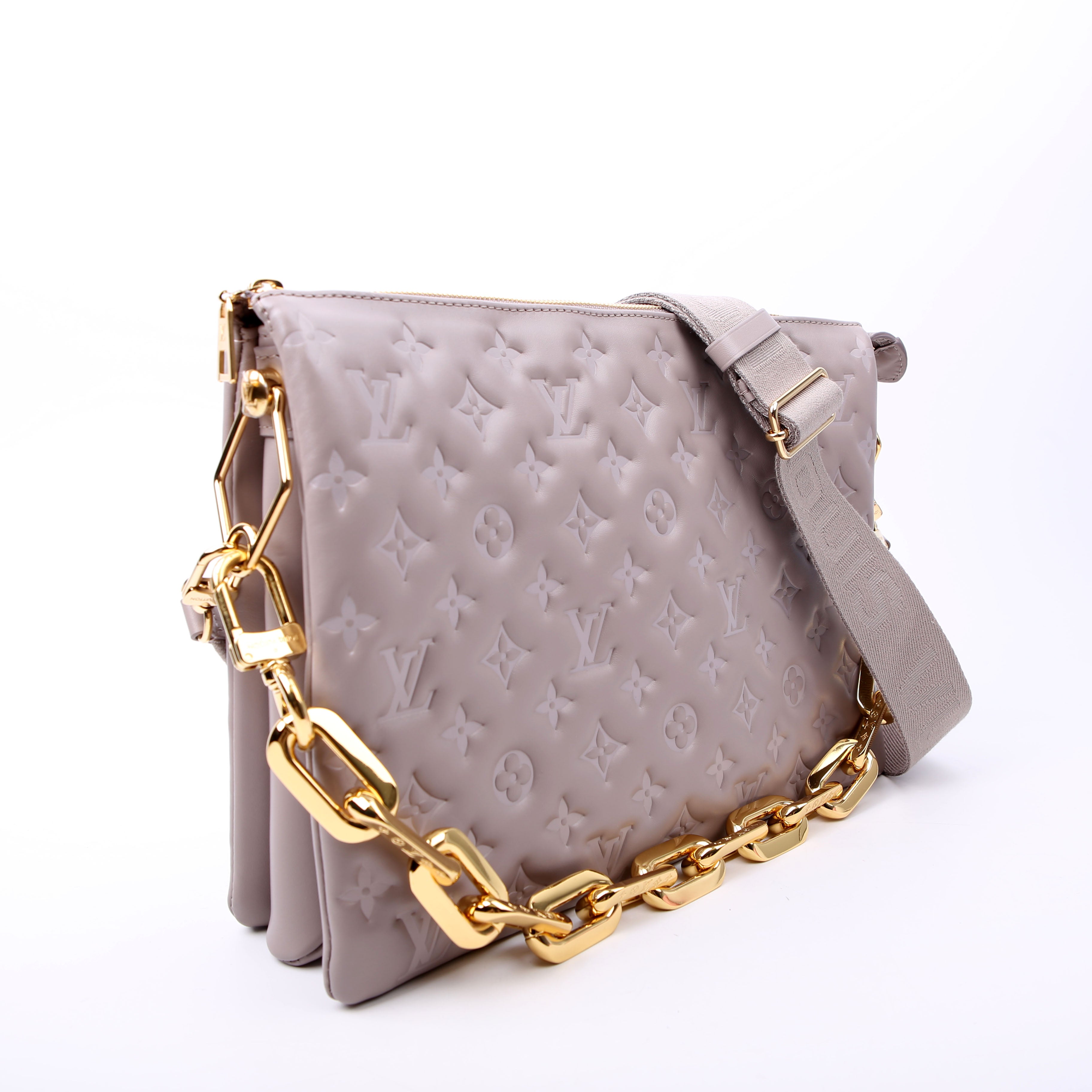 Coussin MM NV Lambskin Taupe