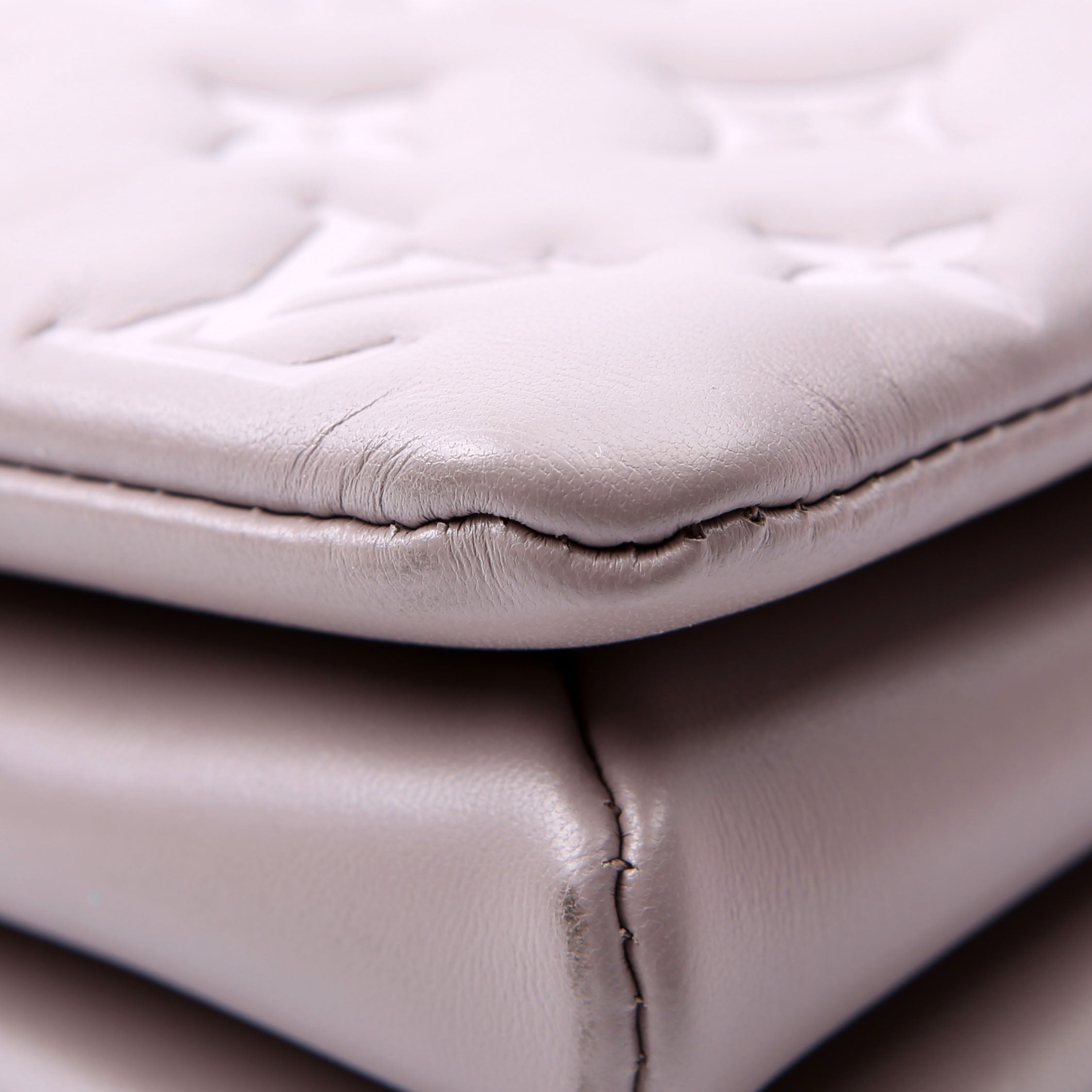 Coussin MM NV Lambskin Taupe