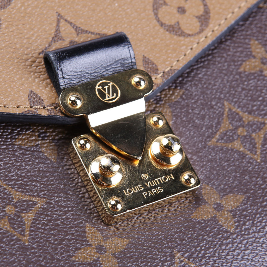 Pochette Metis Reversed Monogram