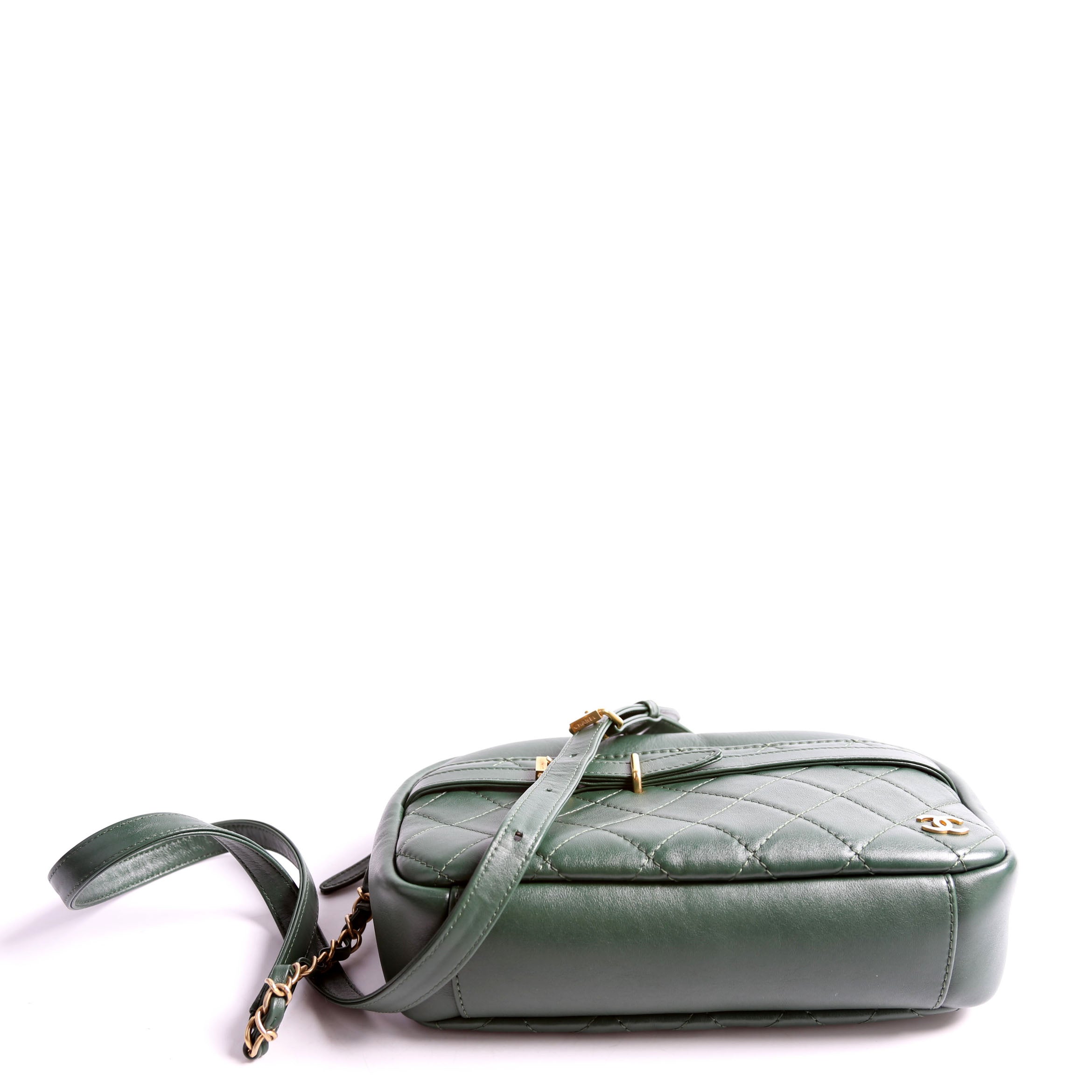 Buckle Camera Quilted Lambskin 26M Green