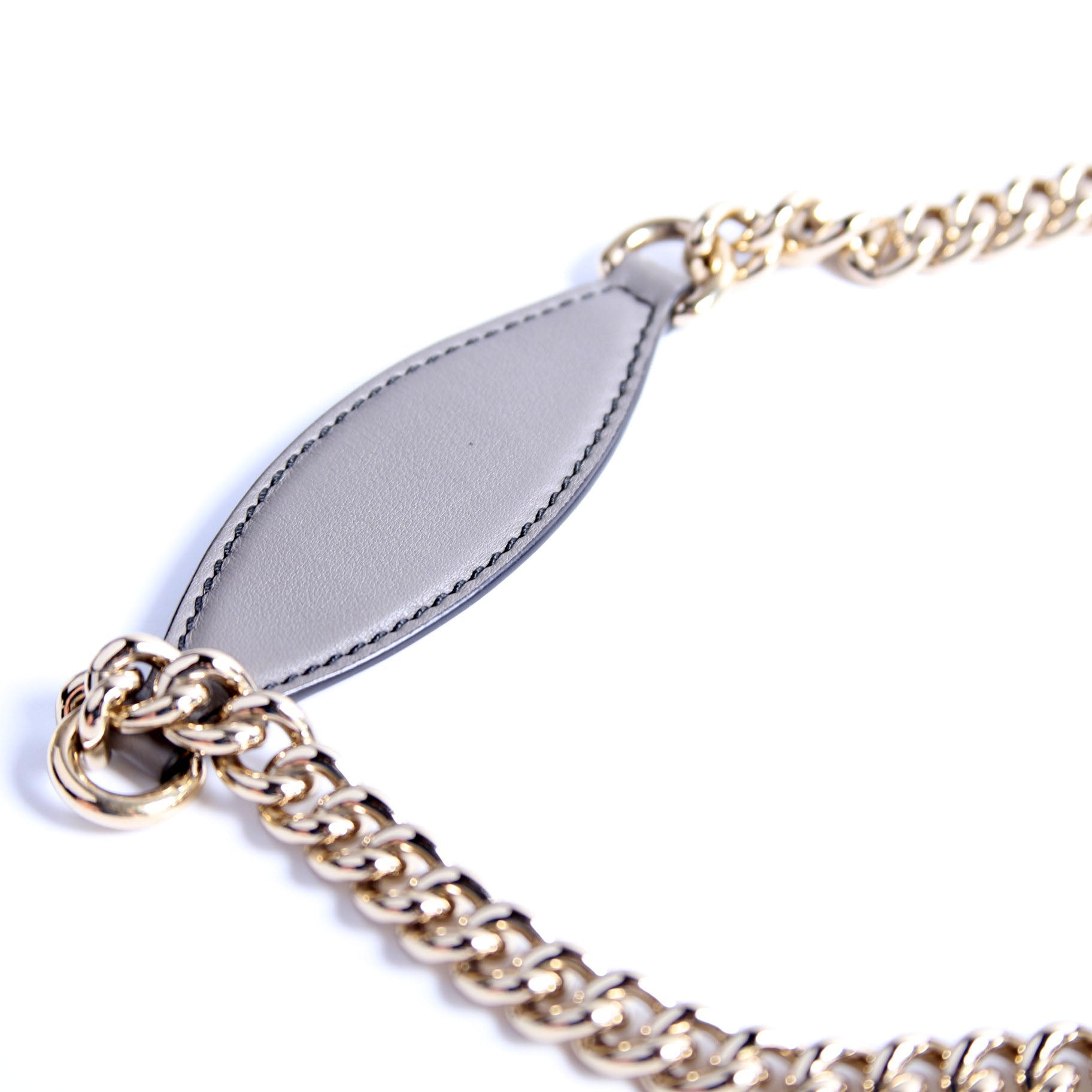 449635 Emily Micro Medium Chain Grey