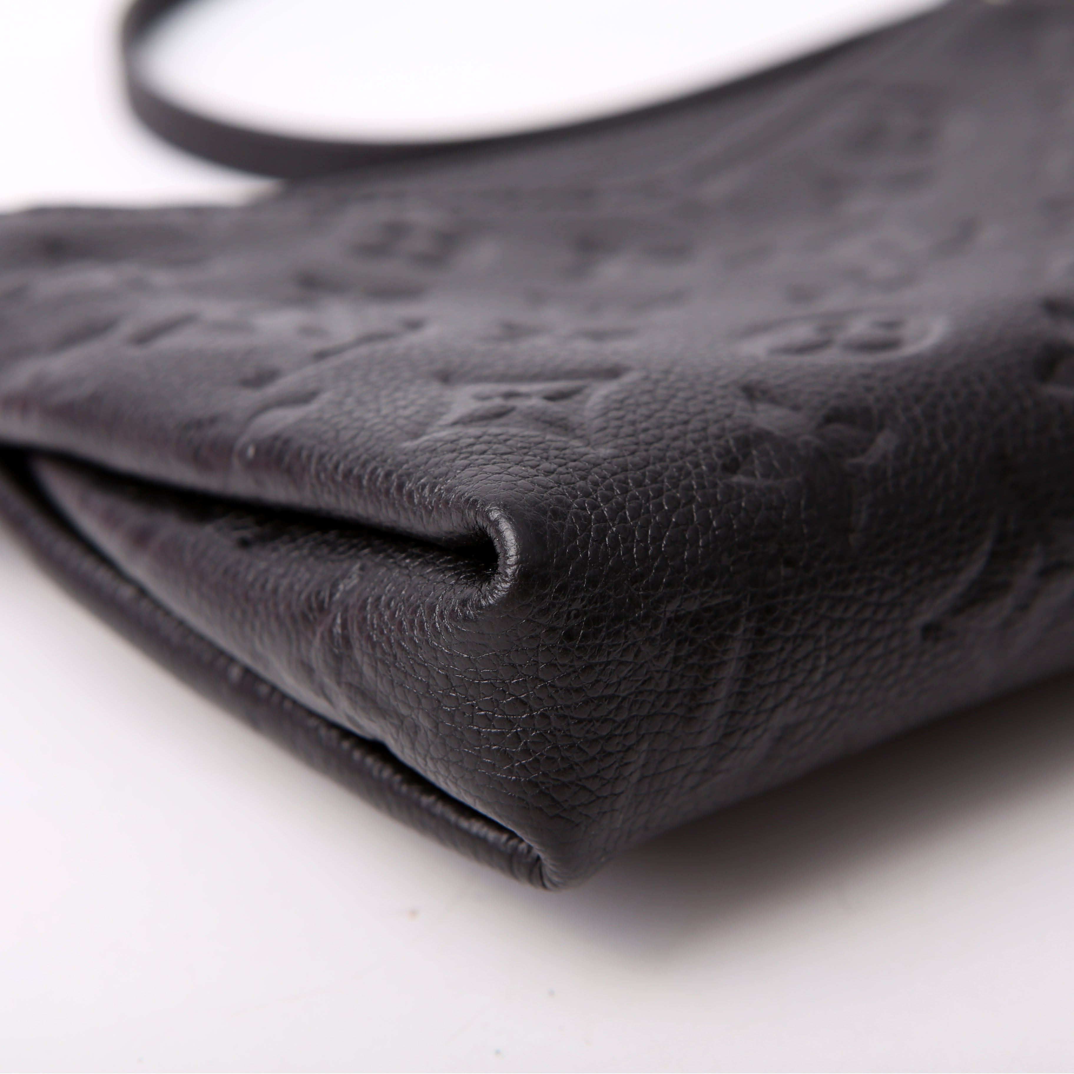 Pallas Clutch Uniformes Empreinte Black