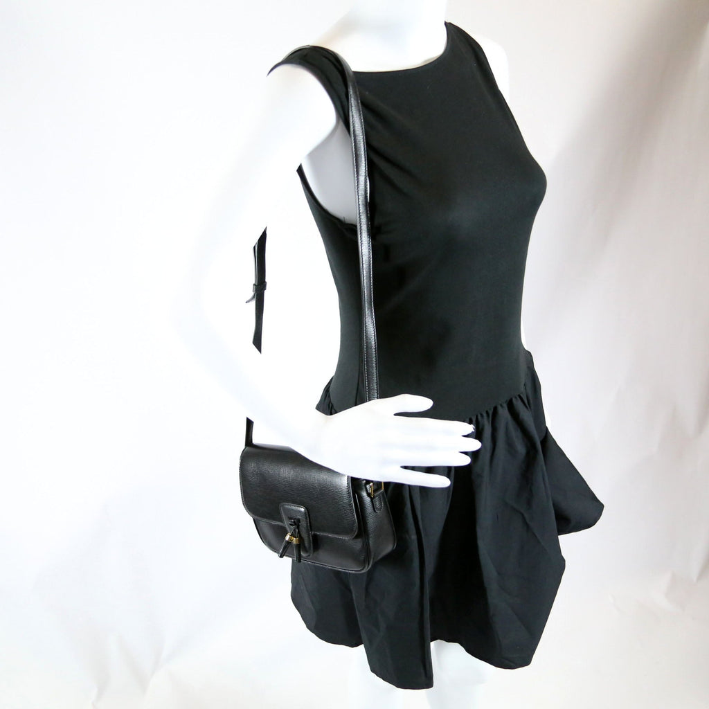 Tassels Medium Shoulder Black