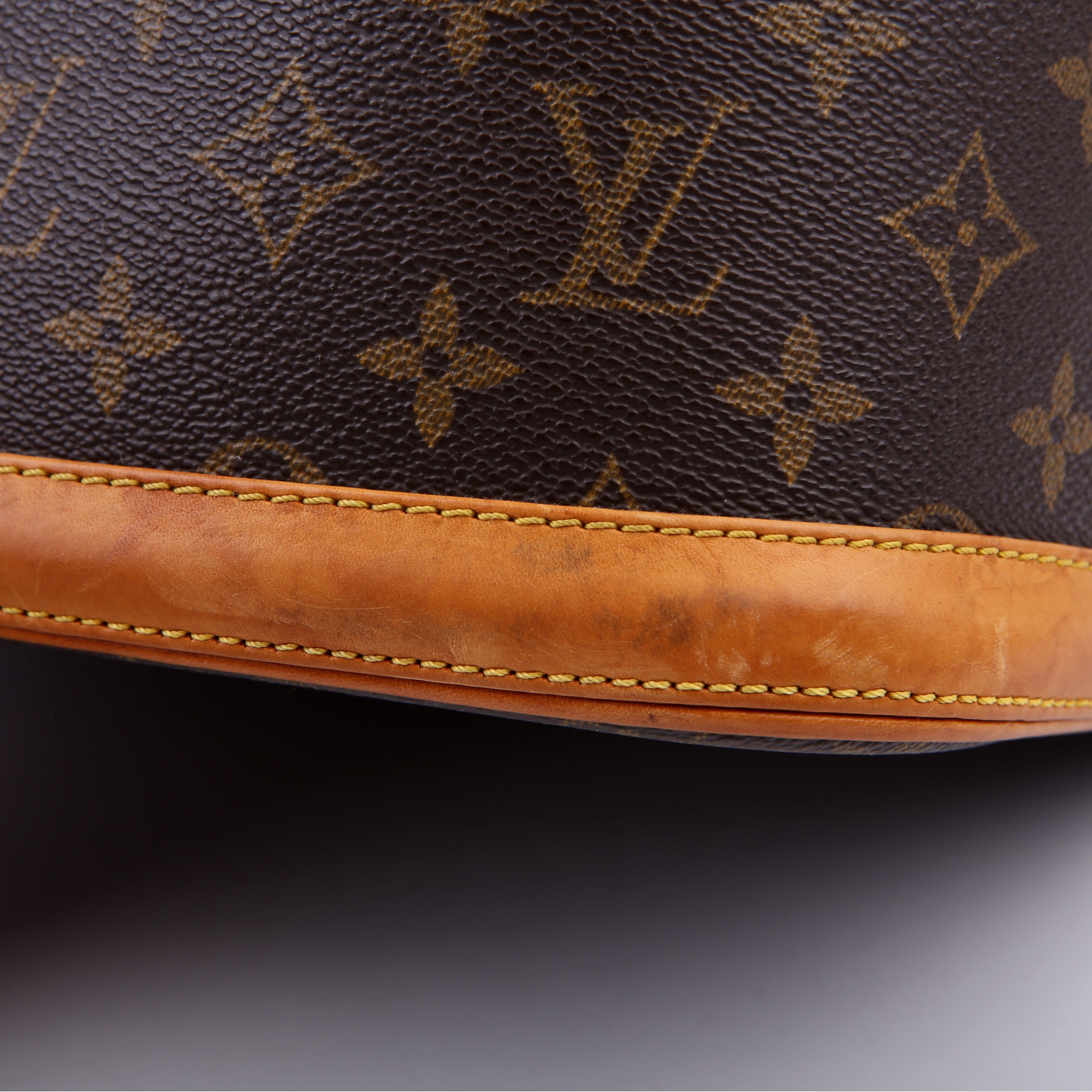 Nice Beauty Case With Strap Monogram