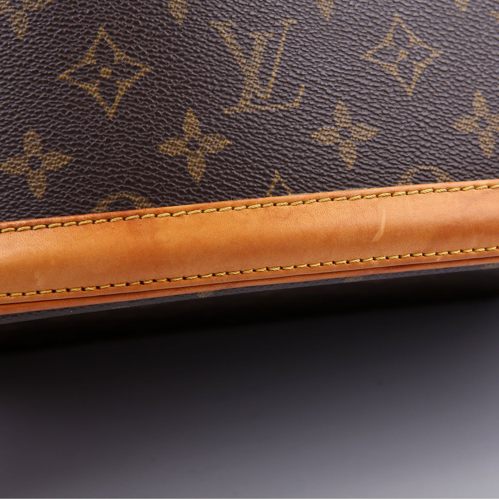 Nice Beauty Case With Strap Monogram