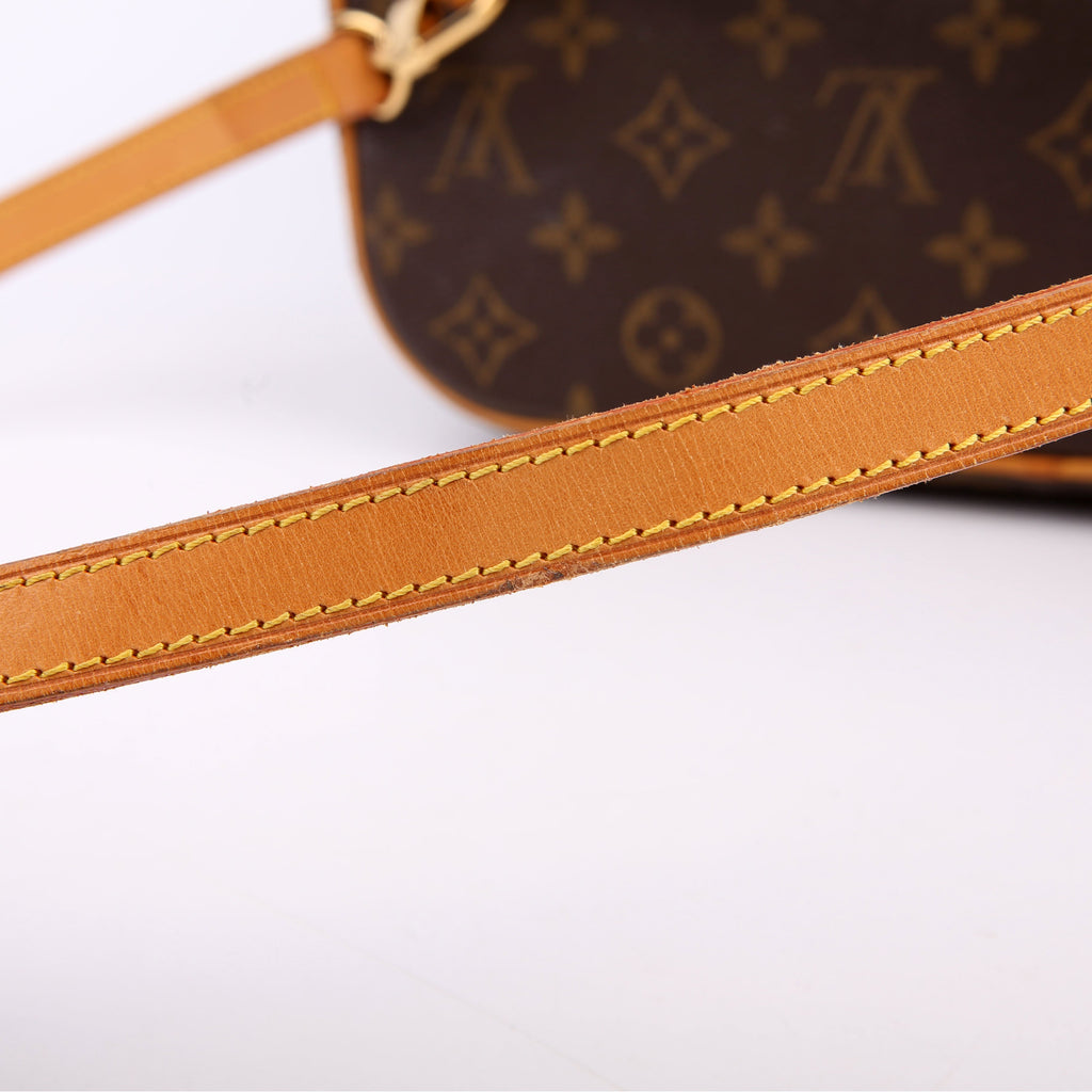 Nice Beauty Case With Strap Monogram