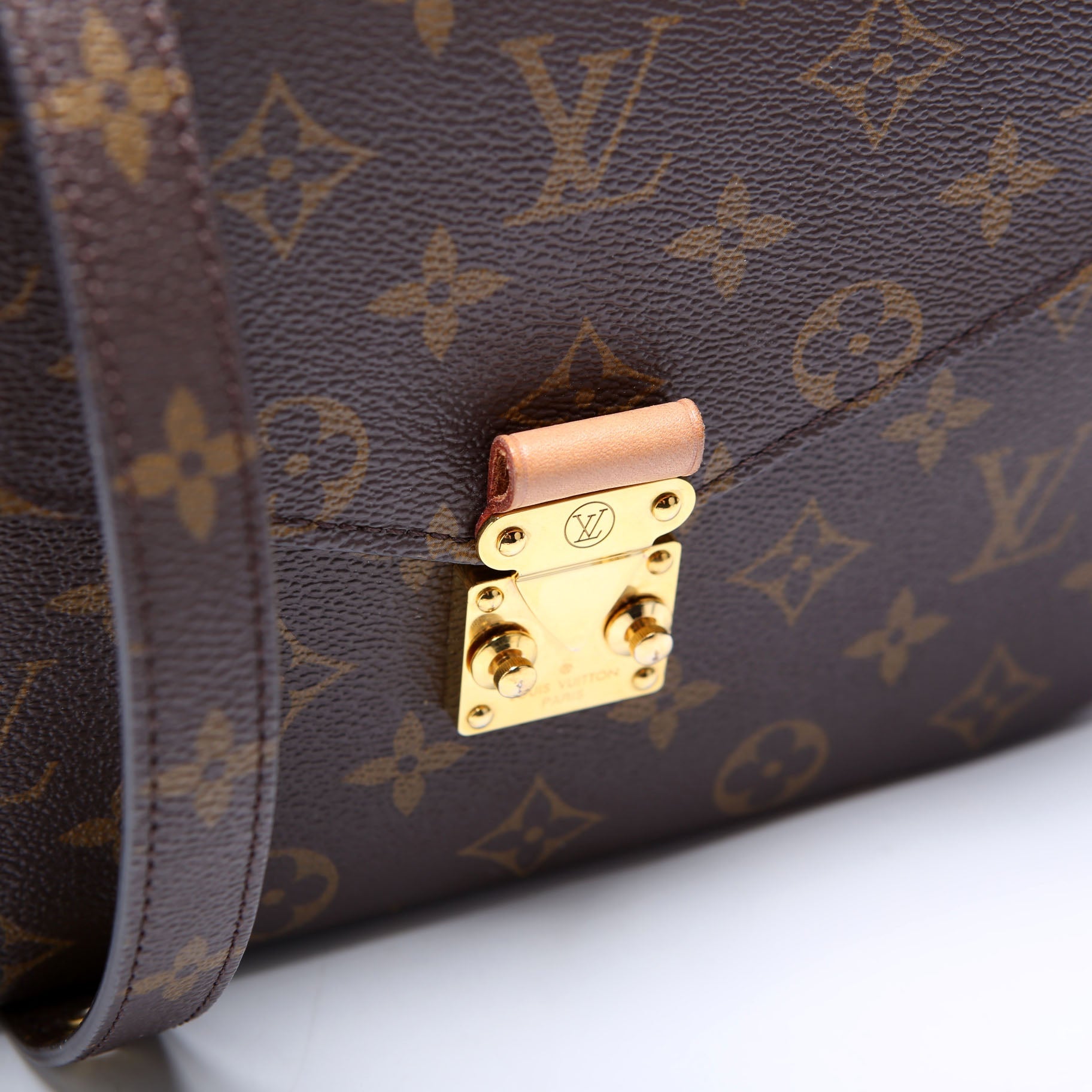 Pochette Metis Monogram Brown