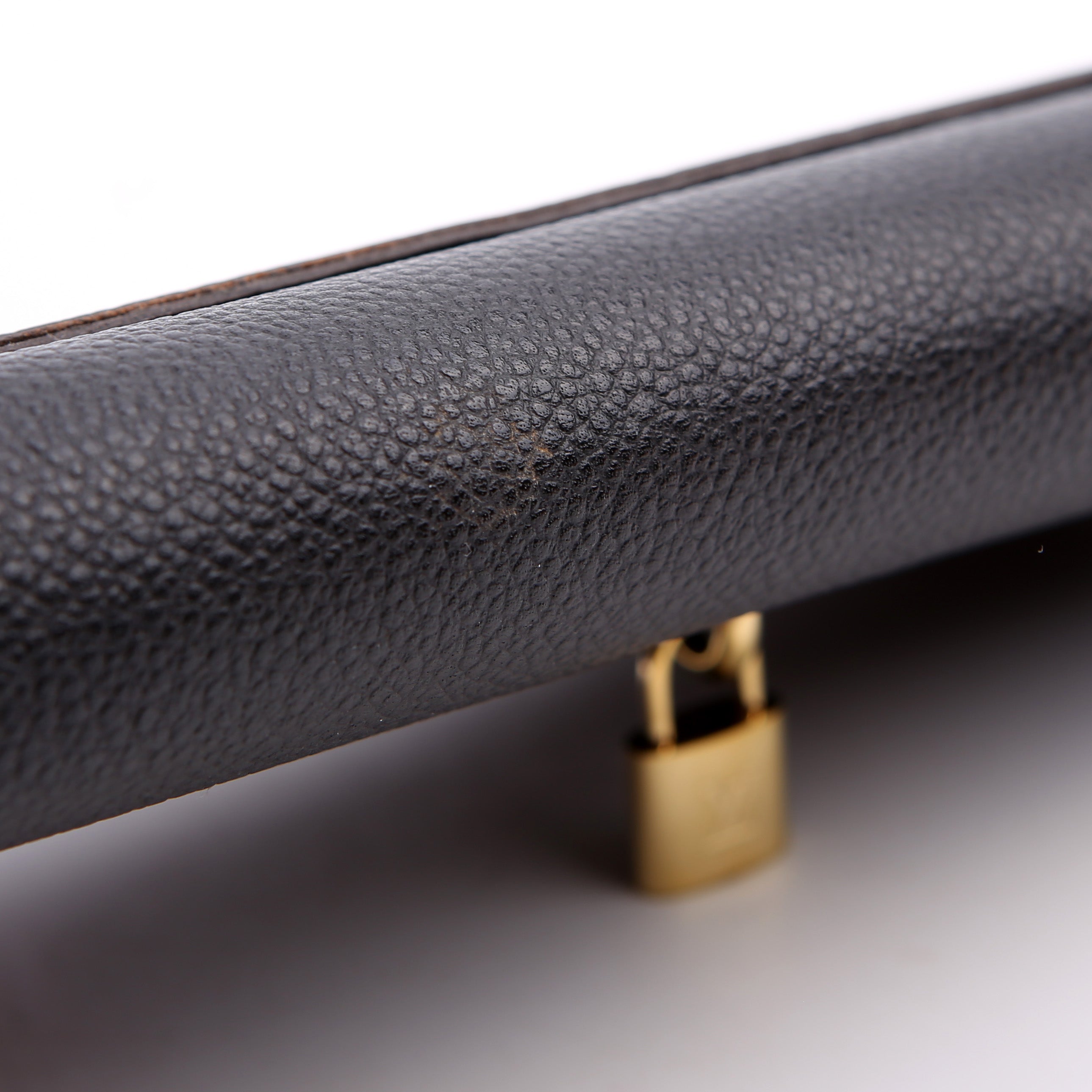 Venus Wallet Monogram Black