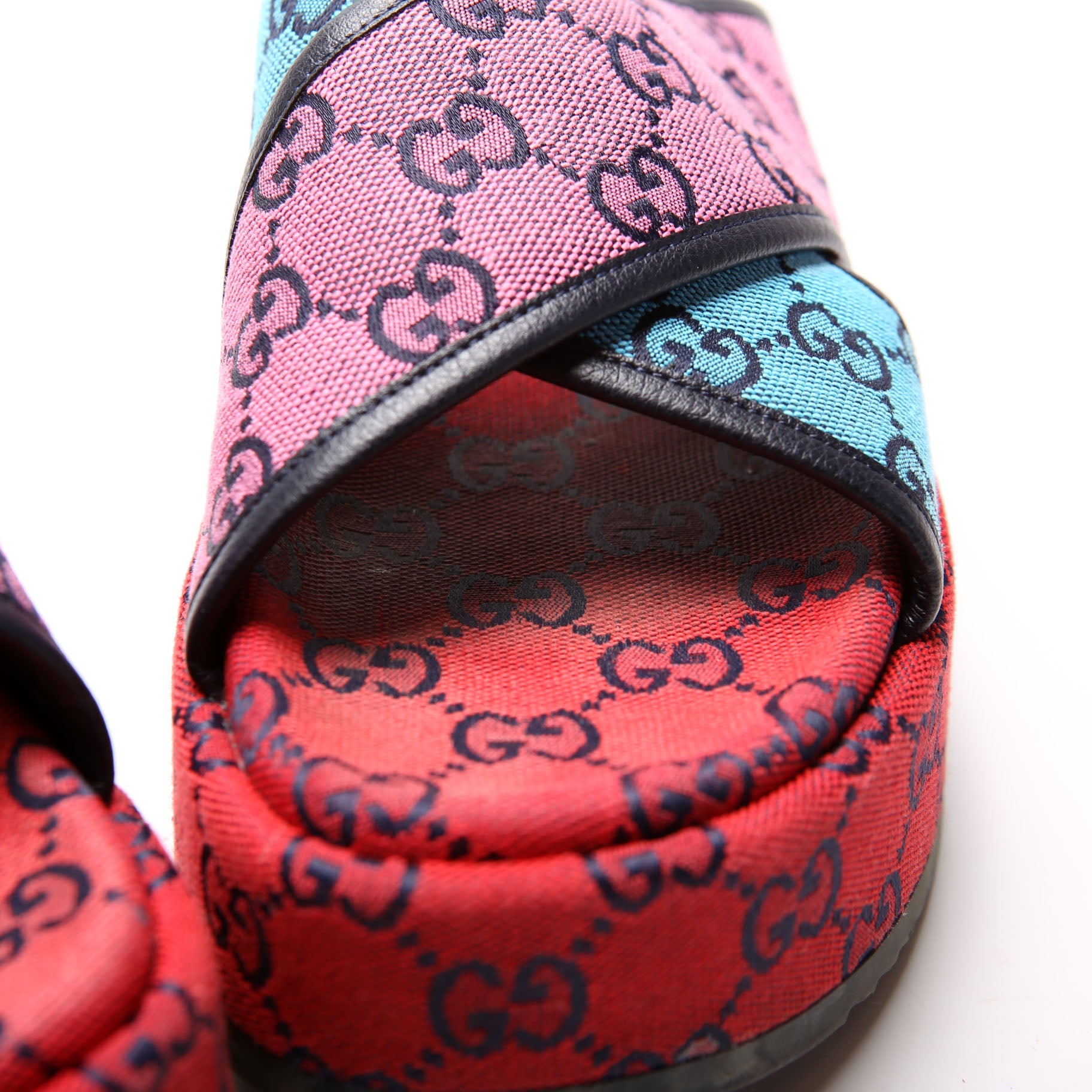 GG Canvas Crisscross Platform Sandal Size 37 Multicolor