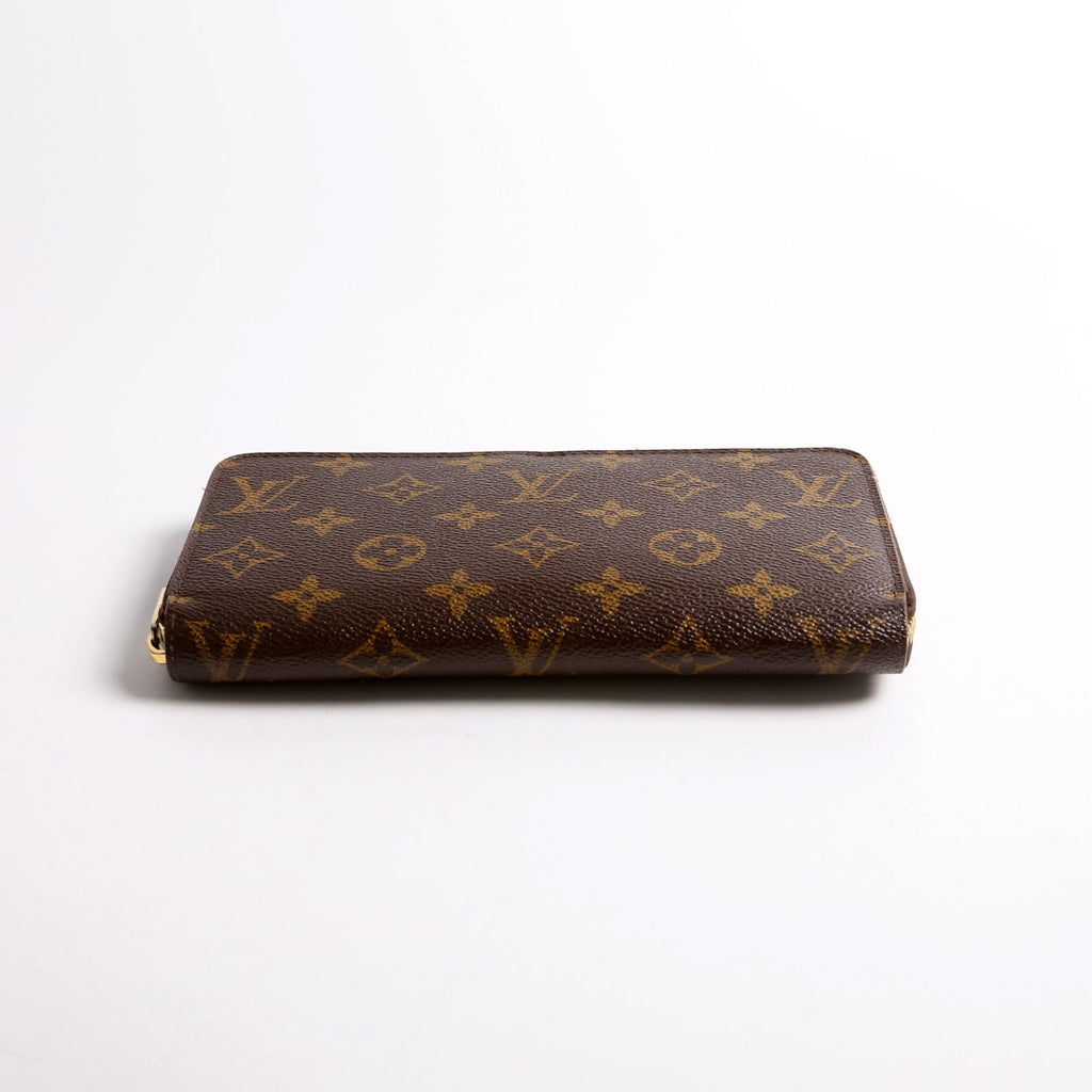 Zippy Wallet Monogram
