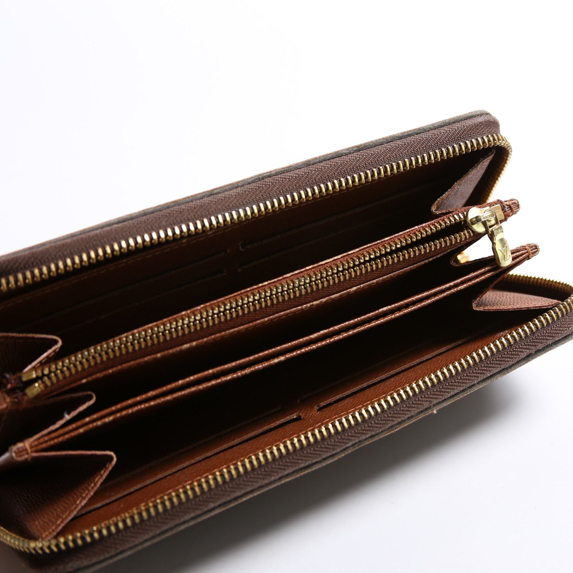 Zippy Wallet Monogram