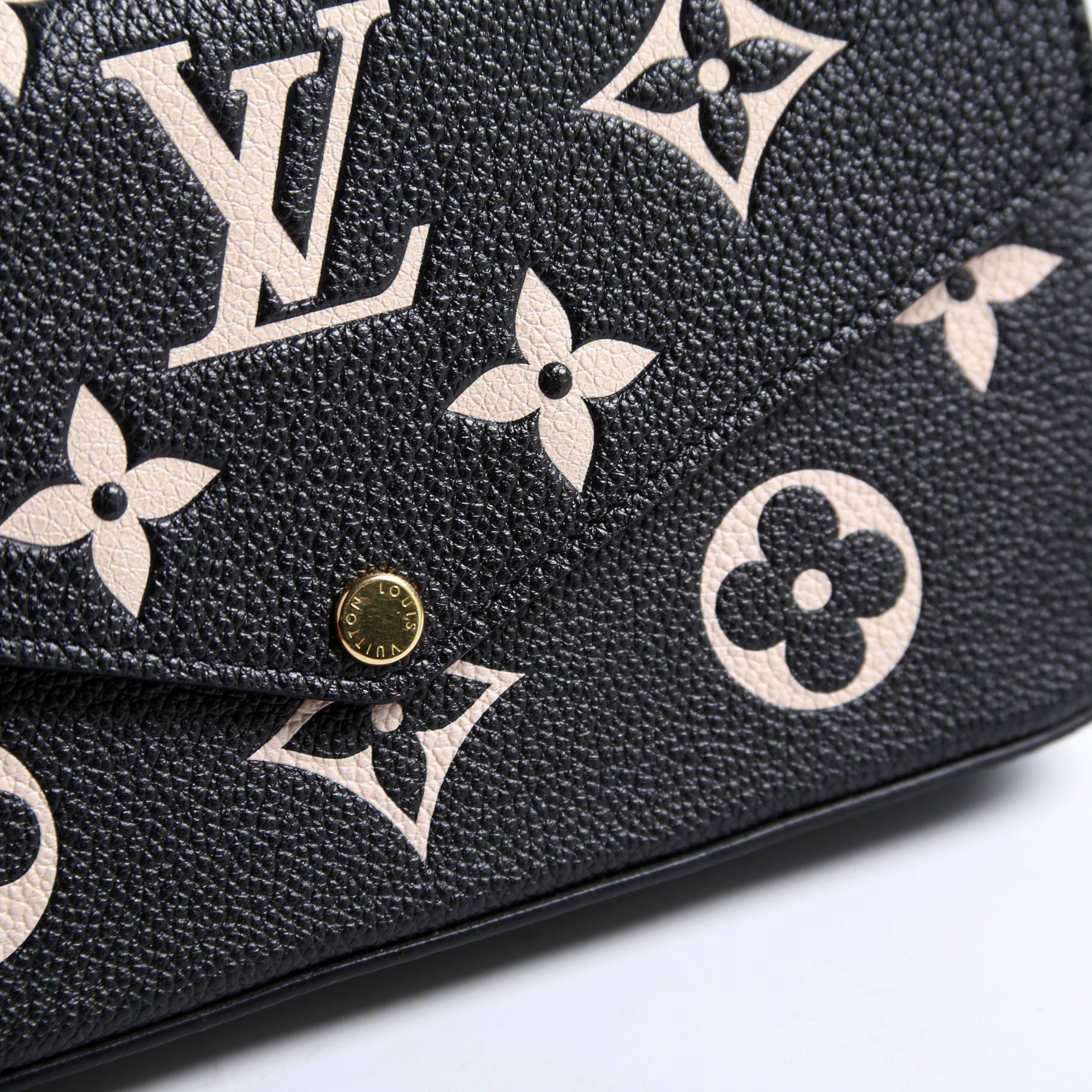Pochette Felicie Bicolor Empreinte Black/Beige