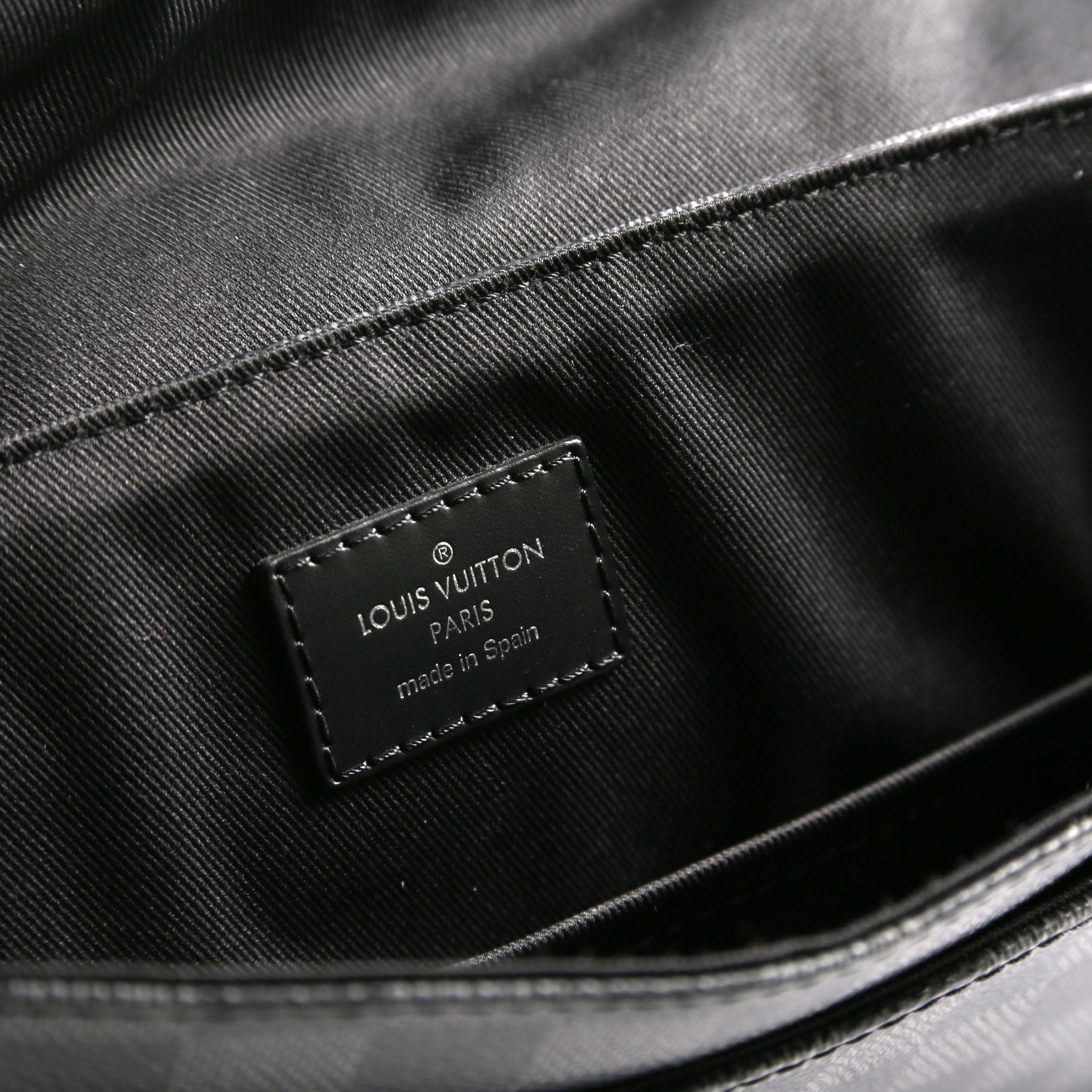 District PM Graphite