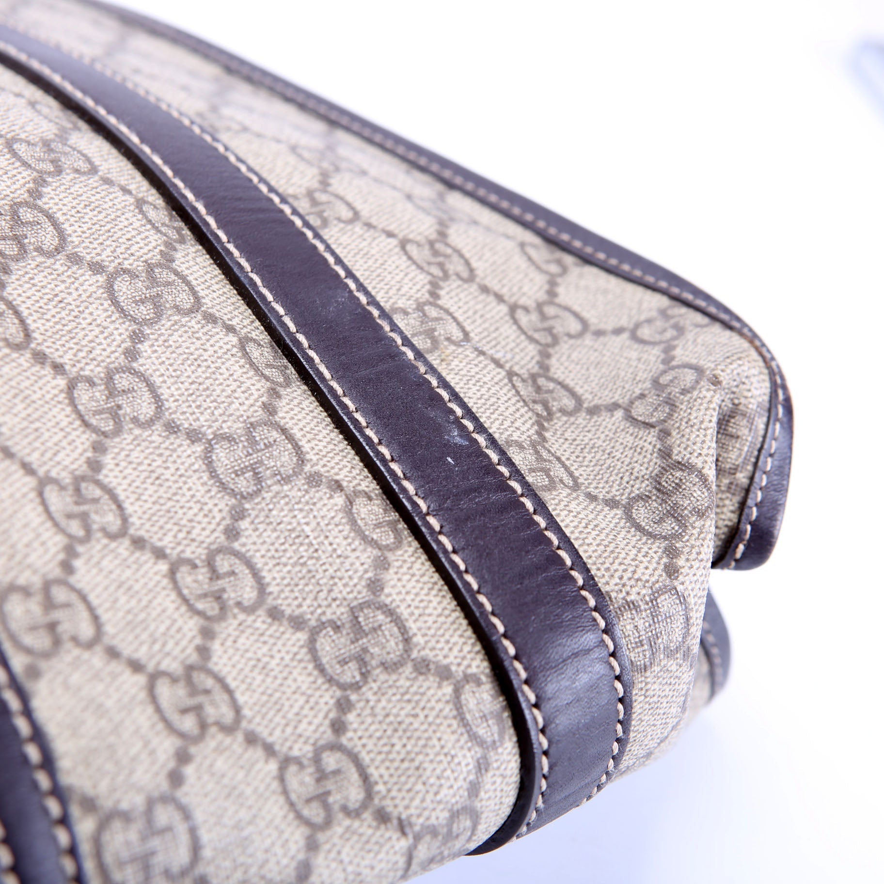 203494 GG Supreme Medium Joy Shoulder Bag Brown
