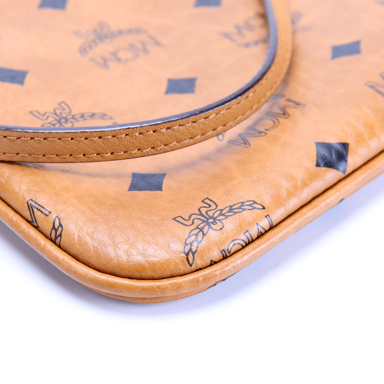Liz Pouch Only Brown