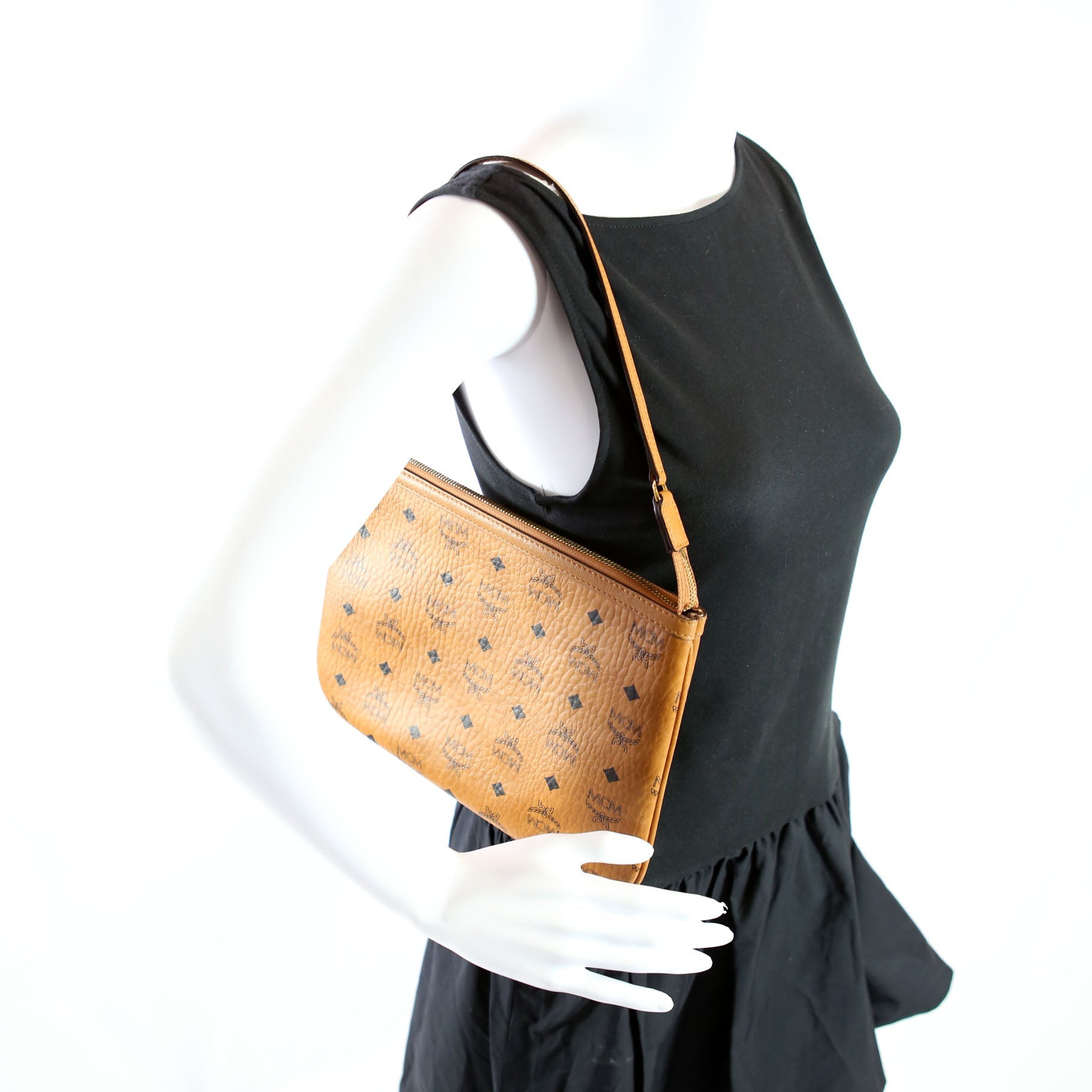 Liz Pouch Only Brown