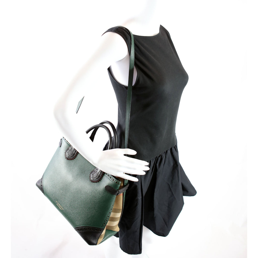 4067302 Banner Tote Medium Green Brogue