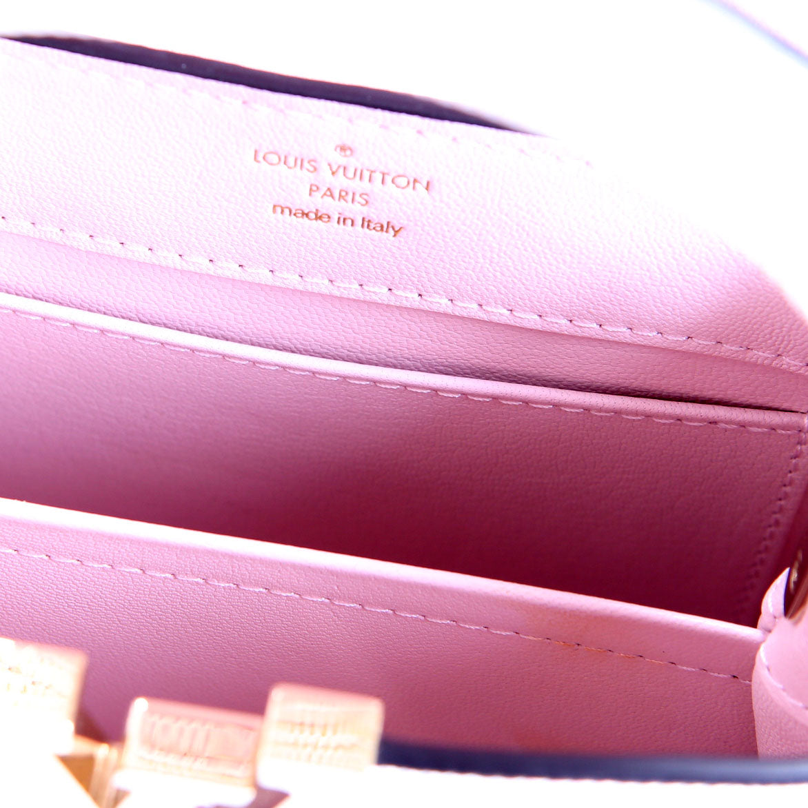 Capucines Mini Metallic Lizard Pink