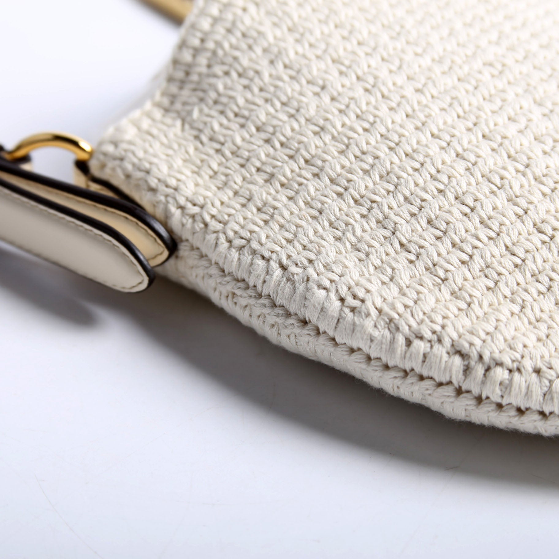 8BR790 Croissant Crochet Cream