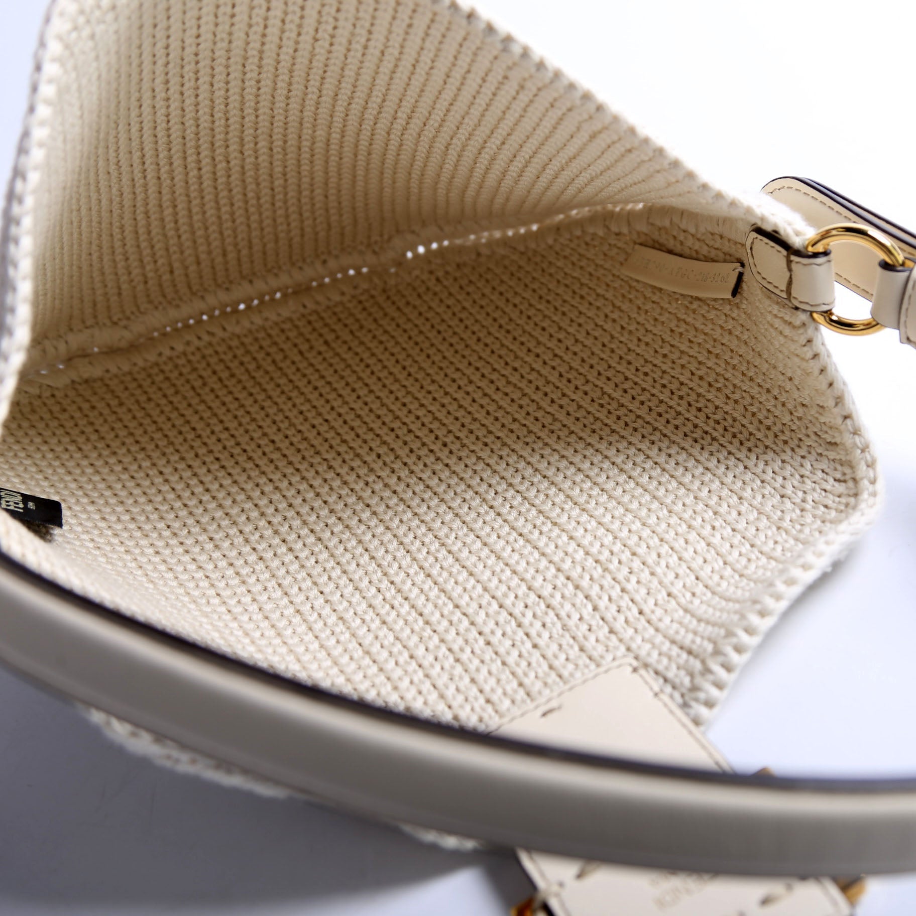 8BR790 Croissant Crochet Cream