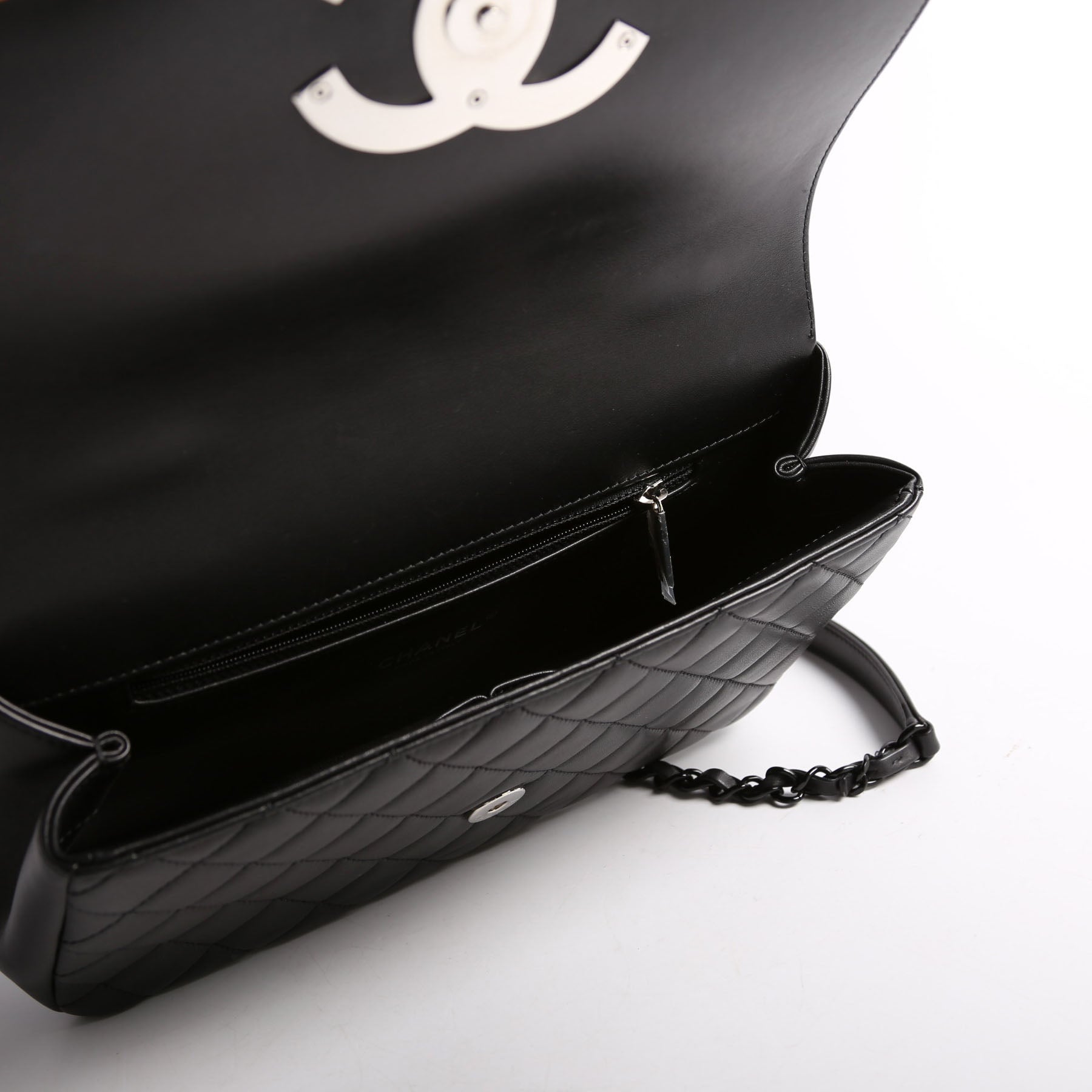 CC Filigree Flap Bag Medium Lambskin 30M Black