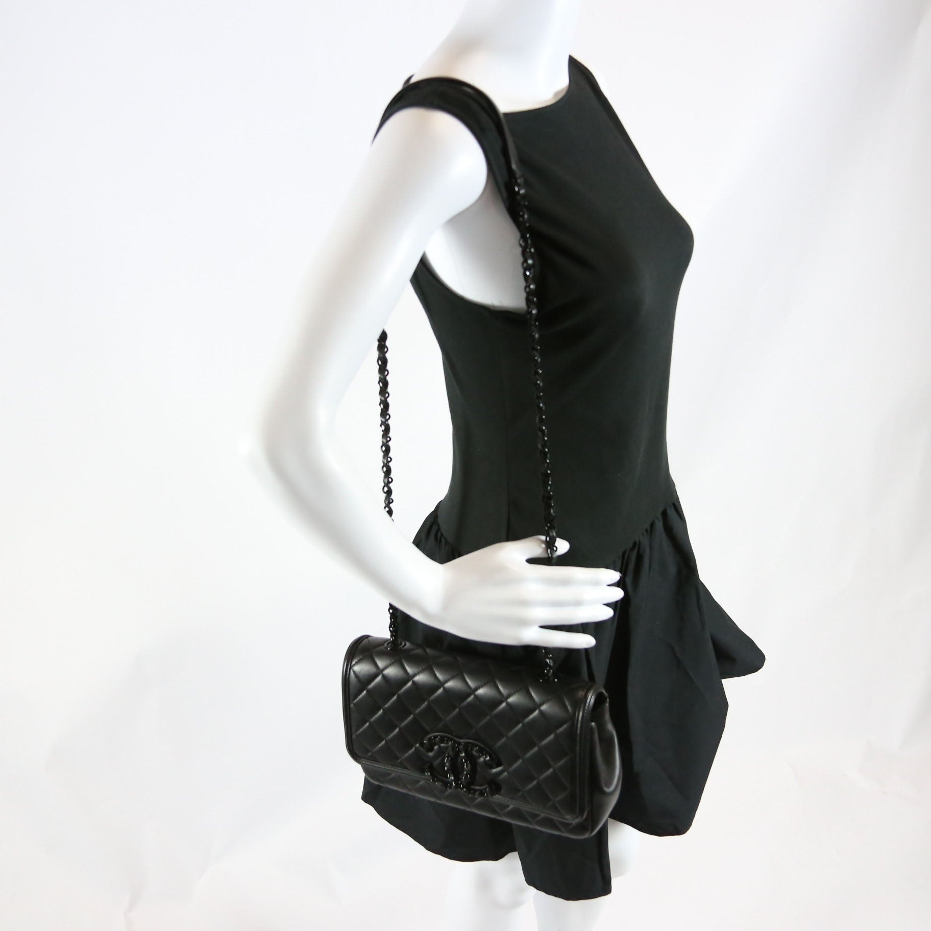 CC Filigree Flap Bag Medium Lambskin 30M Black