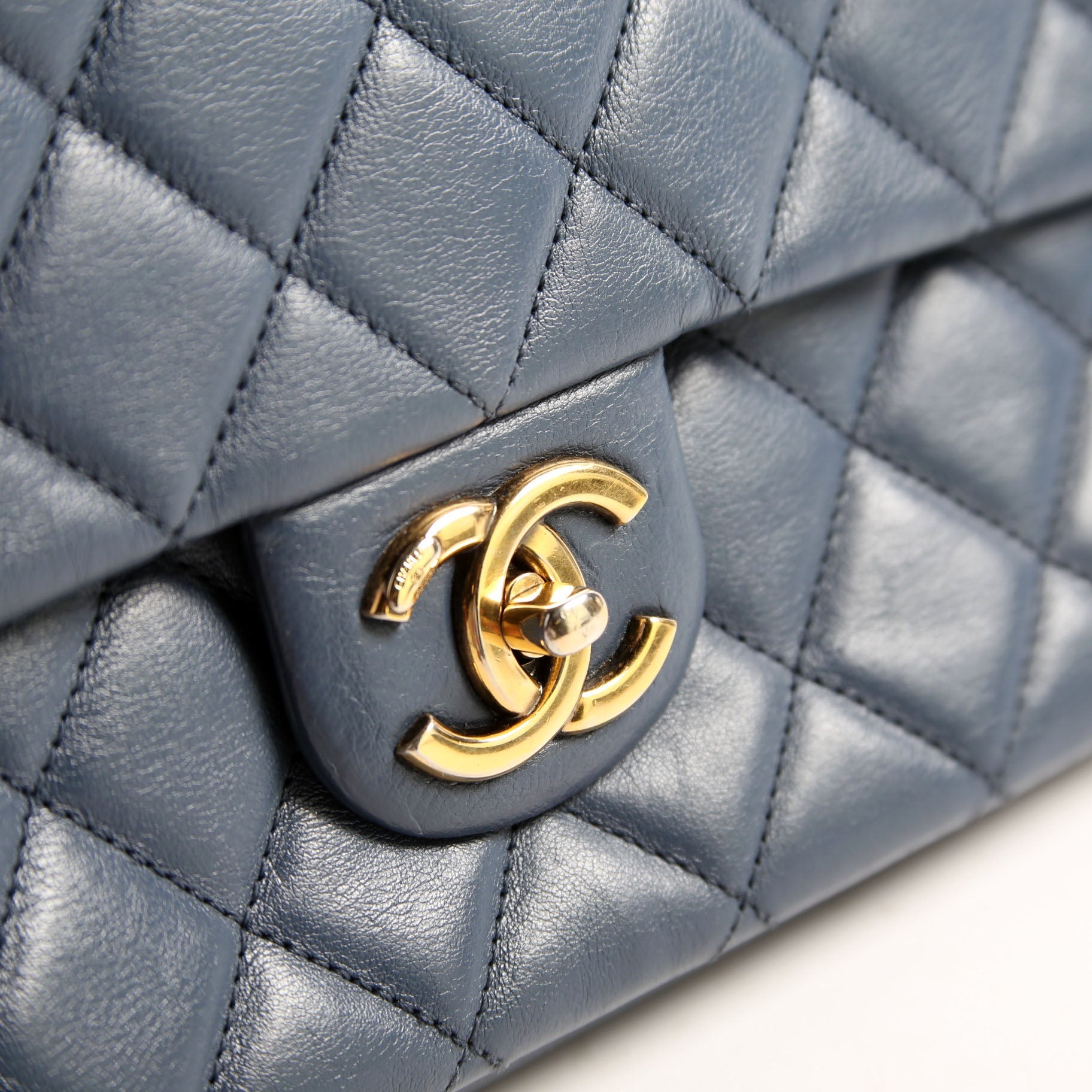 CC Crown Flap Bag Lambskin 18M Navy