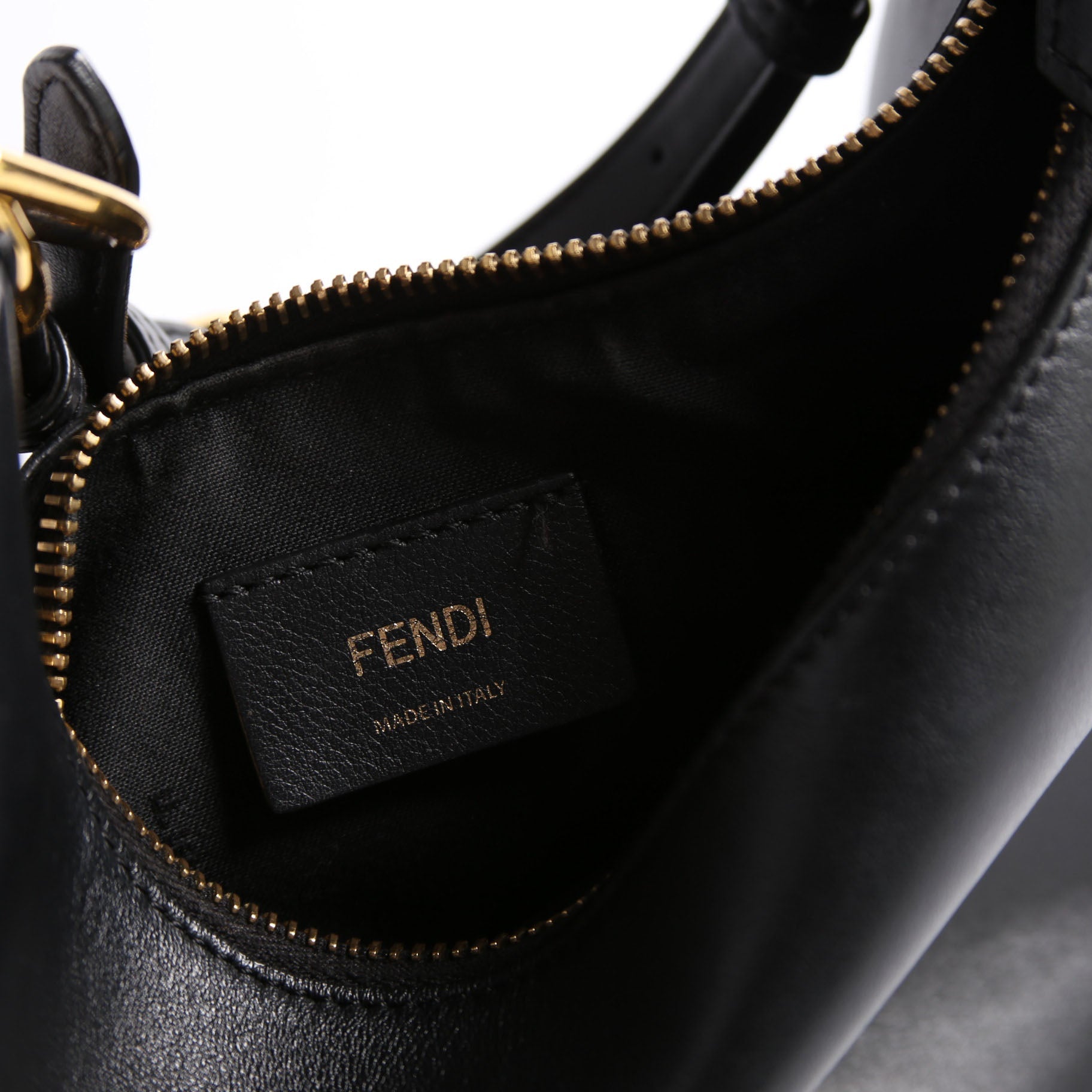8BR798 Fendigraphy Small Leather Hobo Black