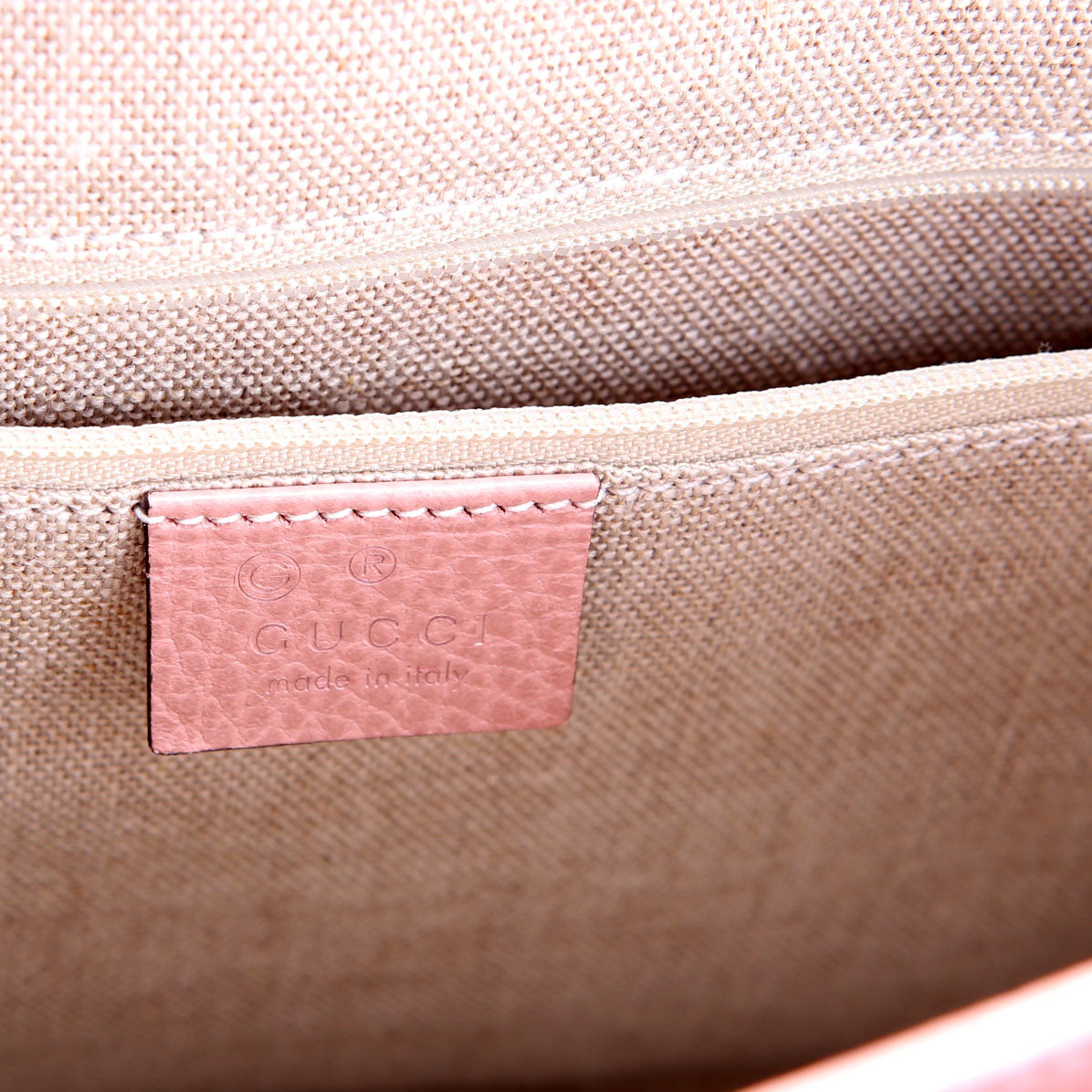 510306 Large Interlocking GG Shoulder Pink