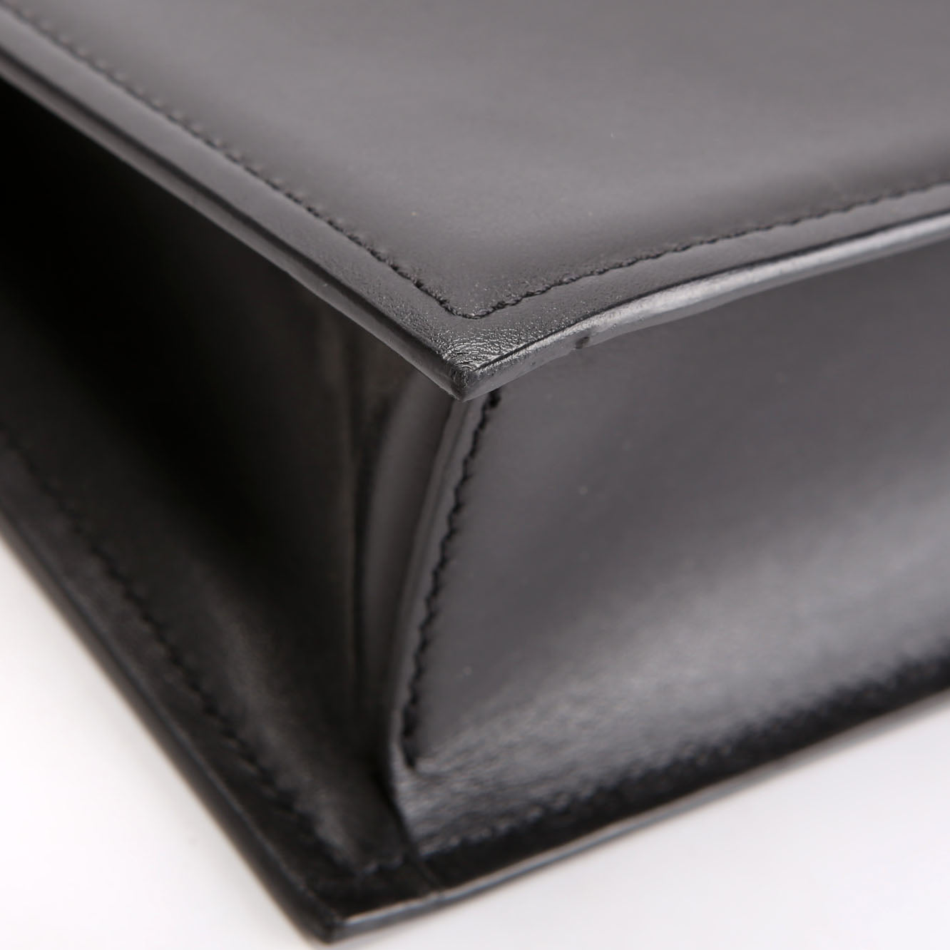 Tribute Icon Zip Pouch/Wristlet Black