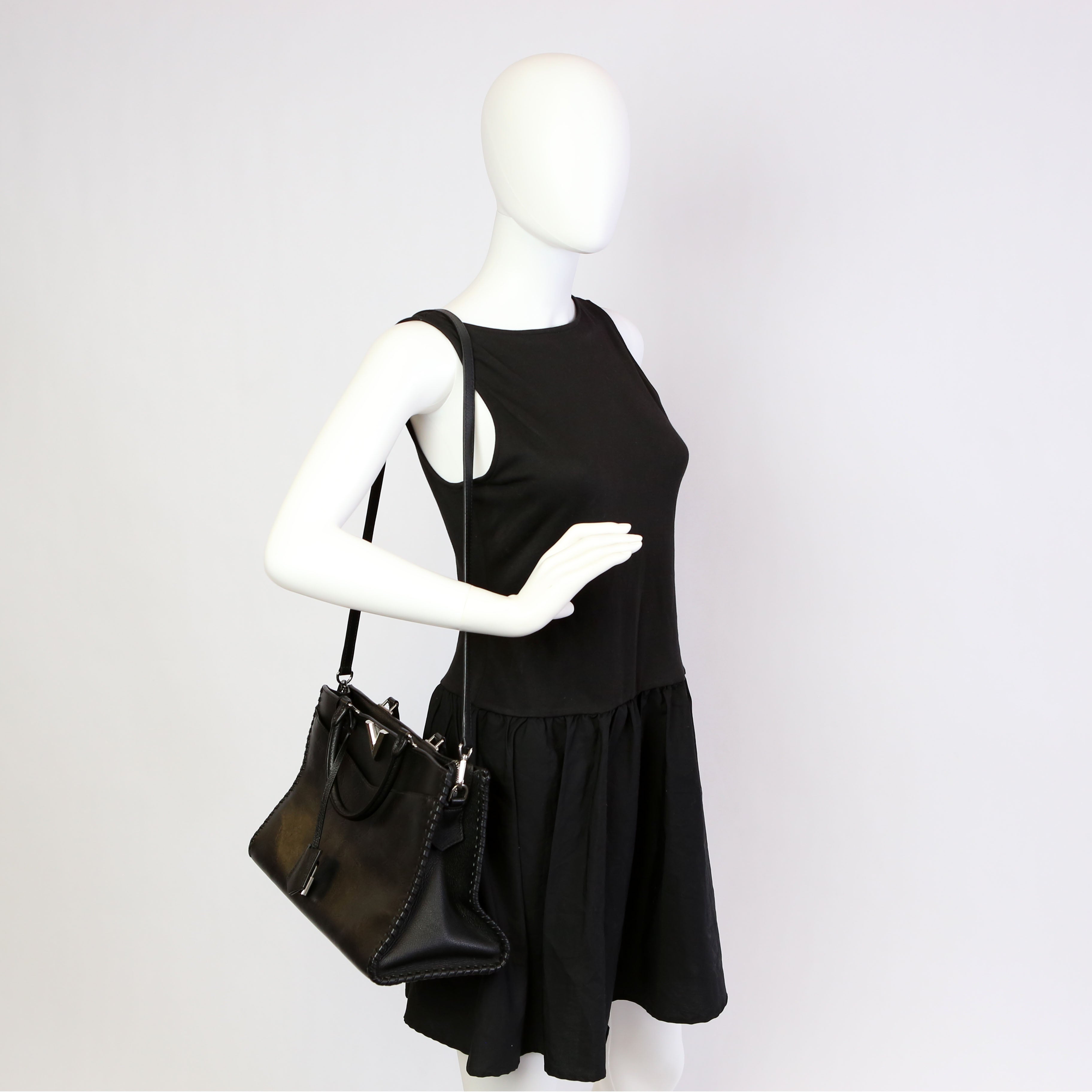 Very Zipped Tote Black