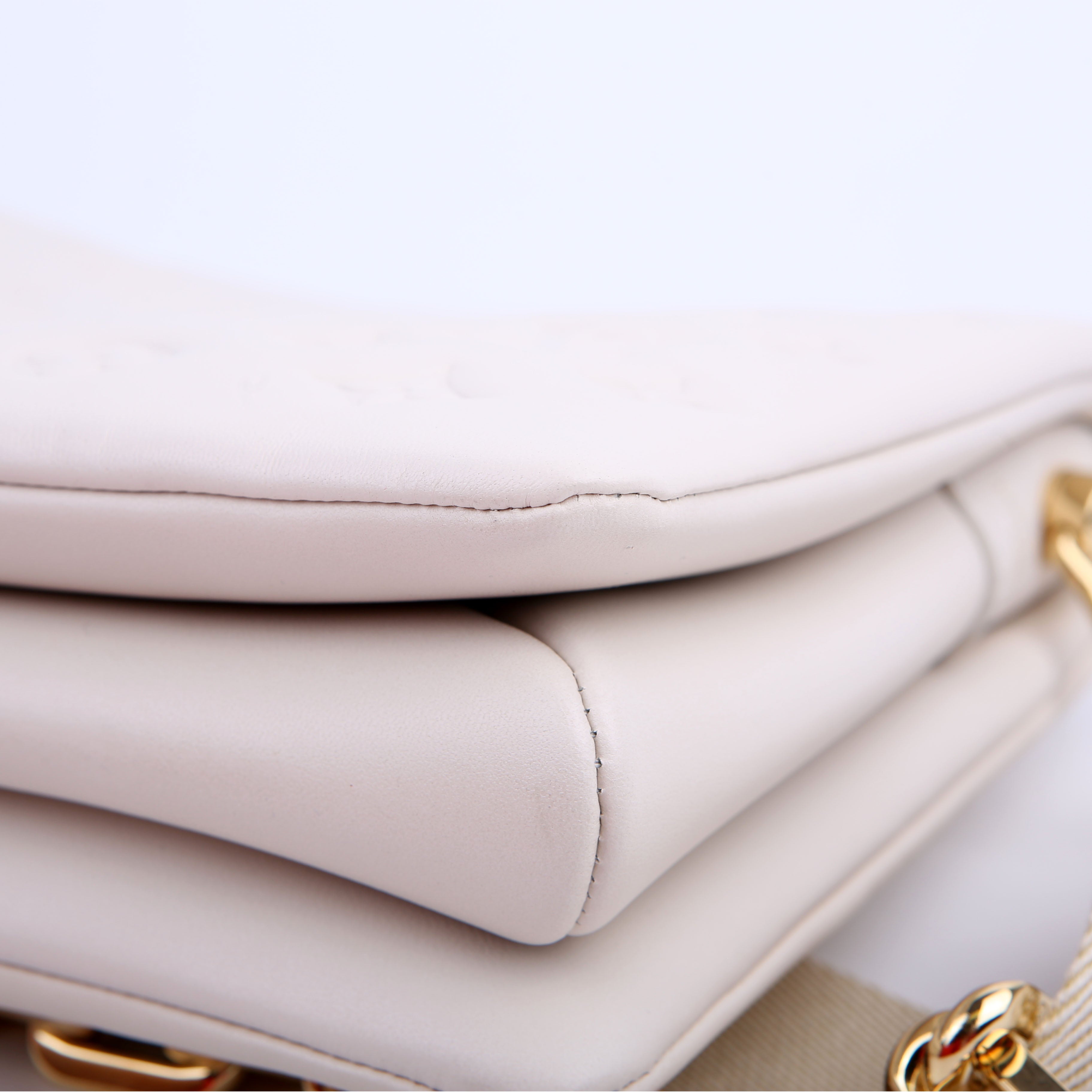 Coussin PM NV Lambskin White