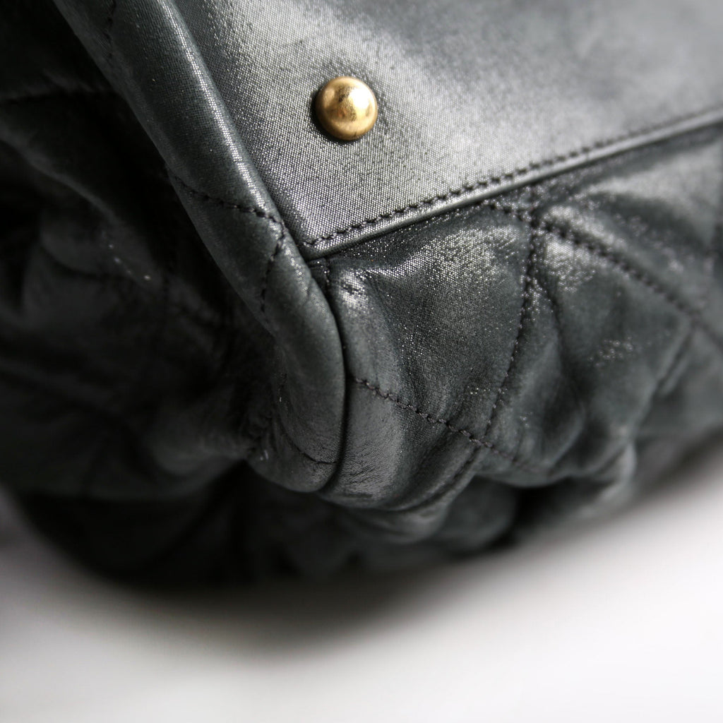 Chic Quilted Bowling Bag Iridescent Lambskin 15M Black/Gold