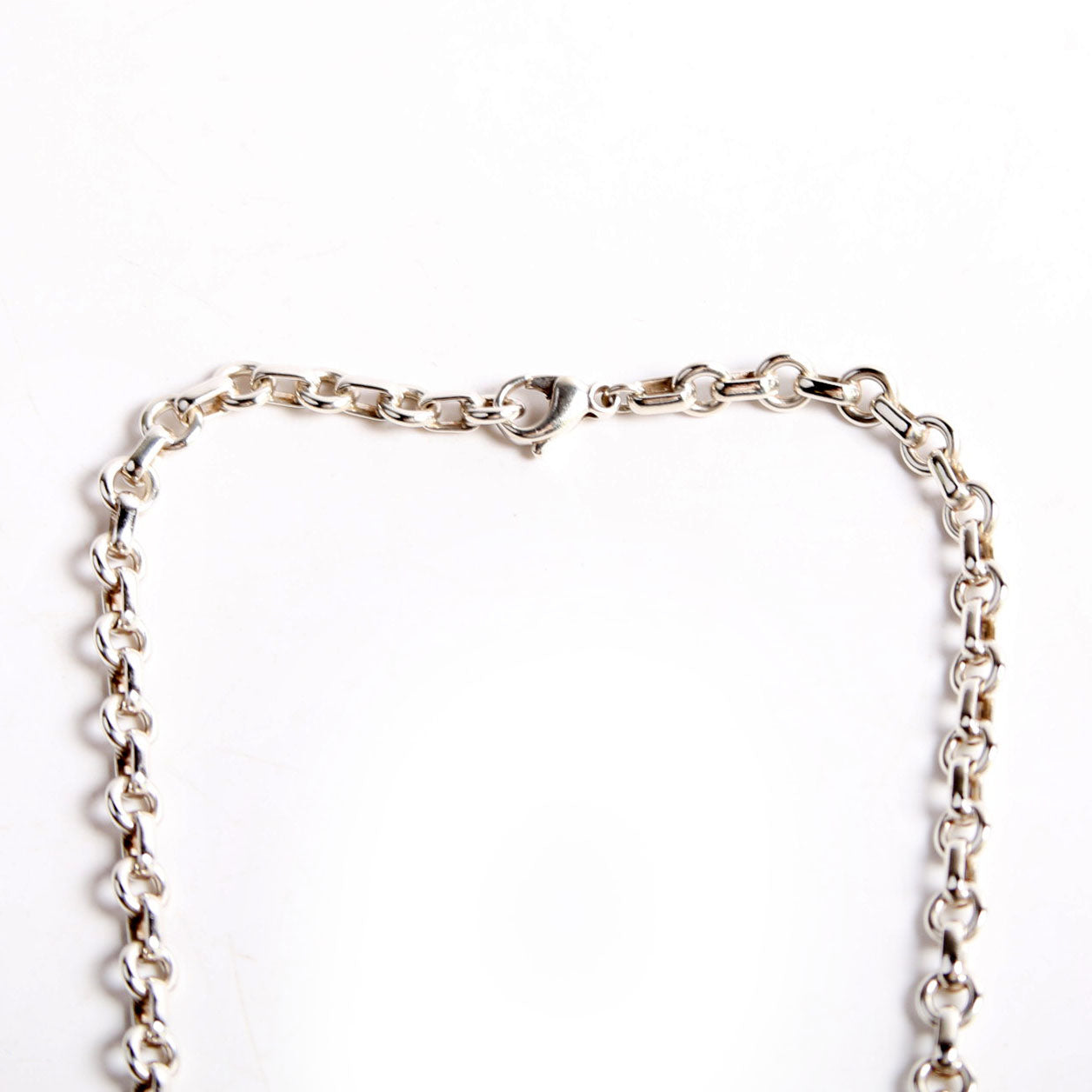 Donut Oval Link 16IN Chain Necklace 925