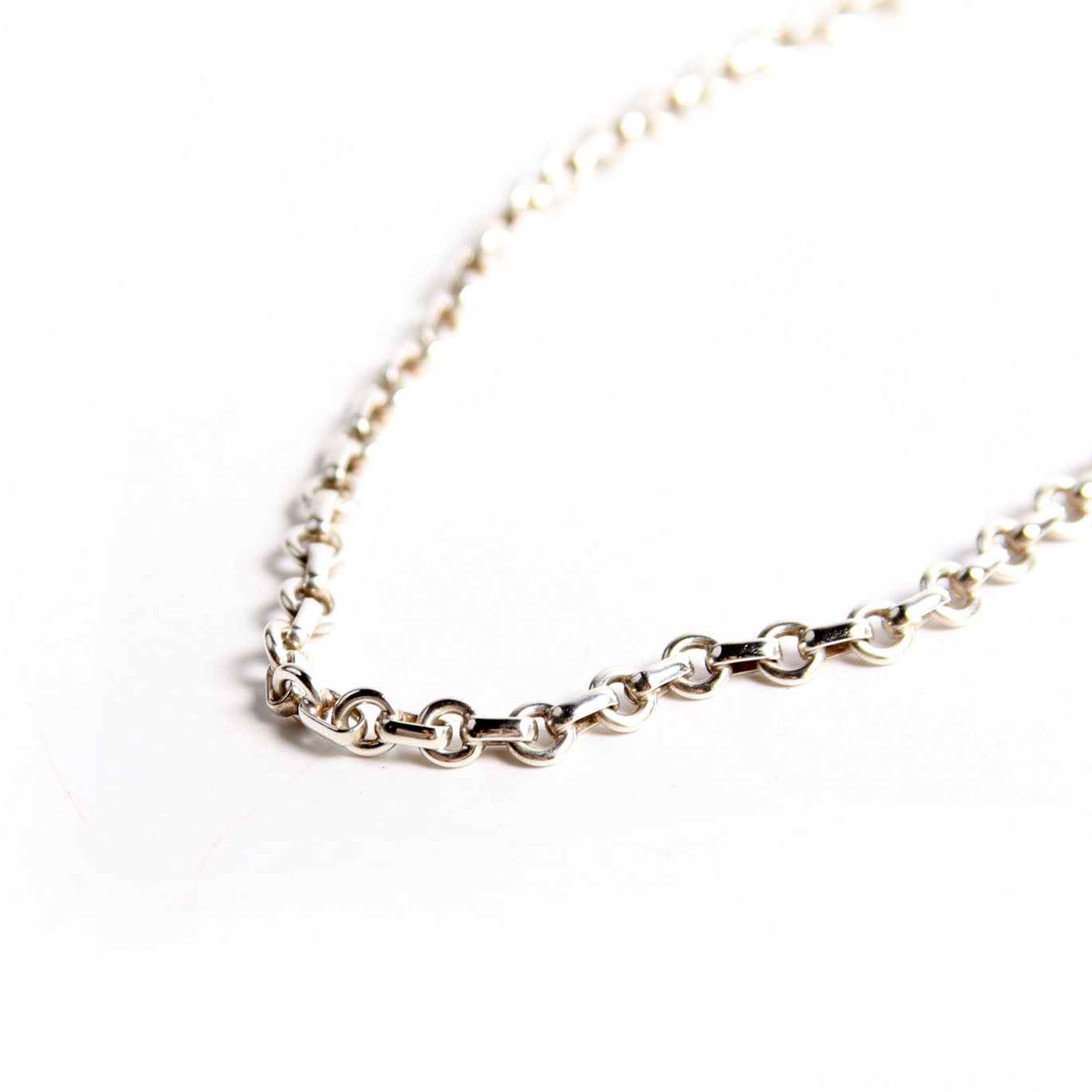 Donut Oval Link 16IN Chain Necklace 925